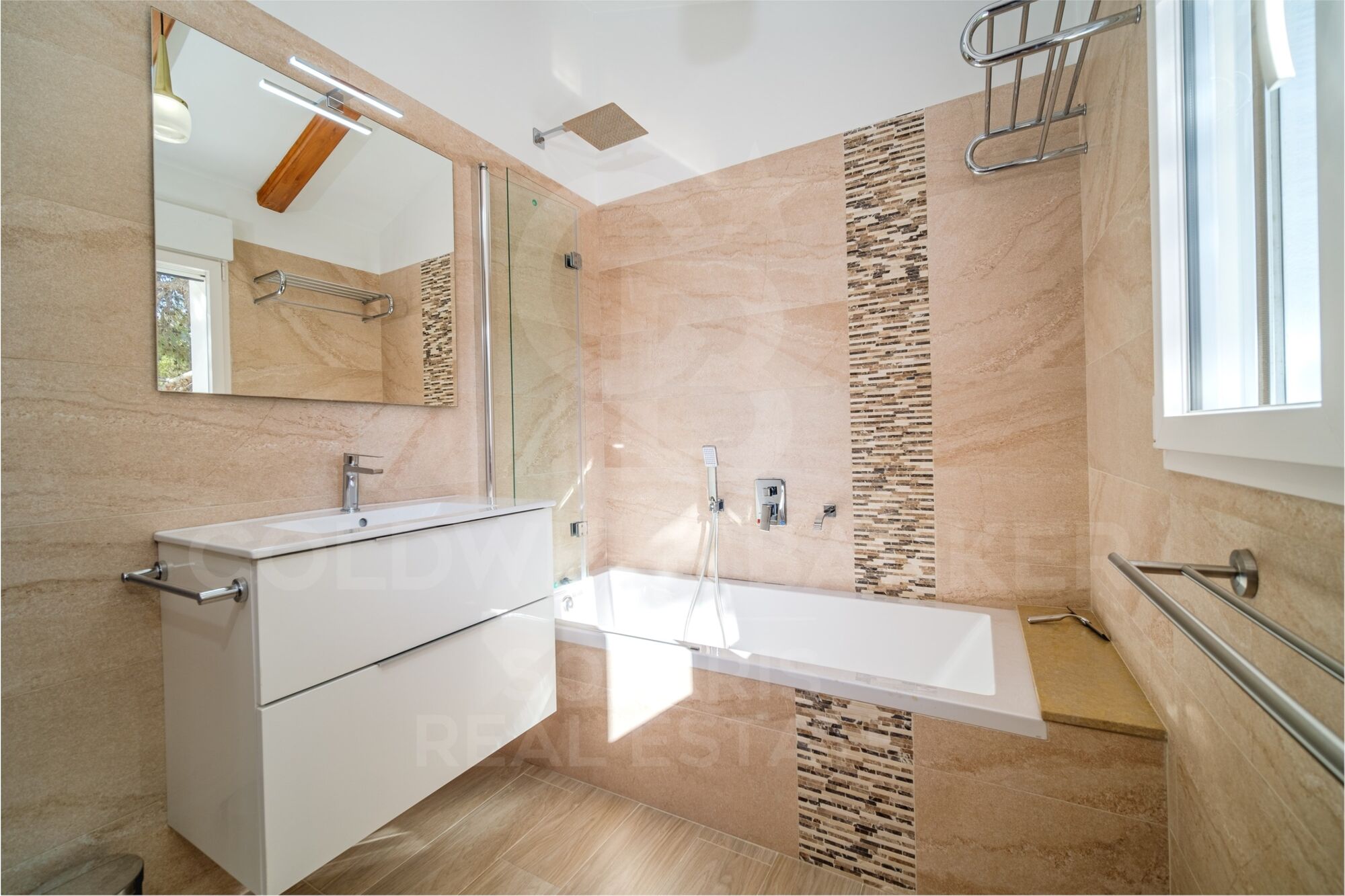 Magnificent Villa with Sea Views in an exclusive area of Jávea