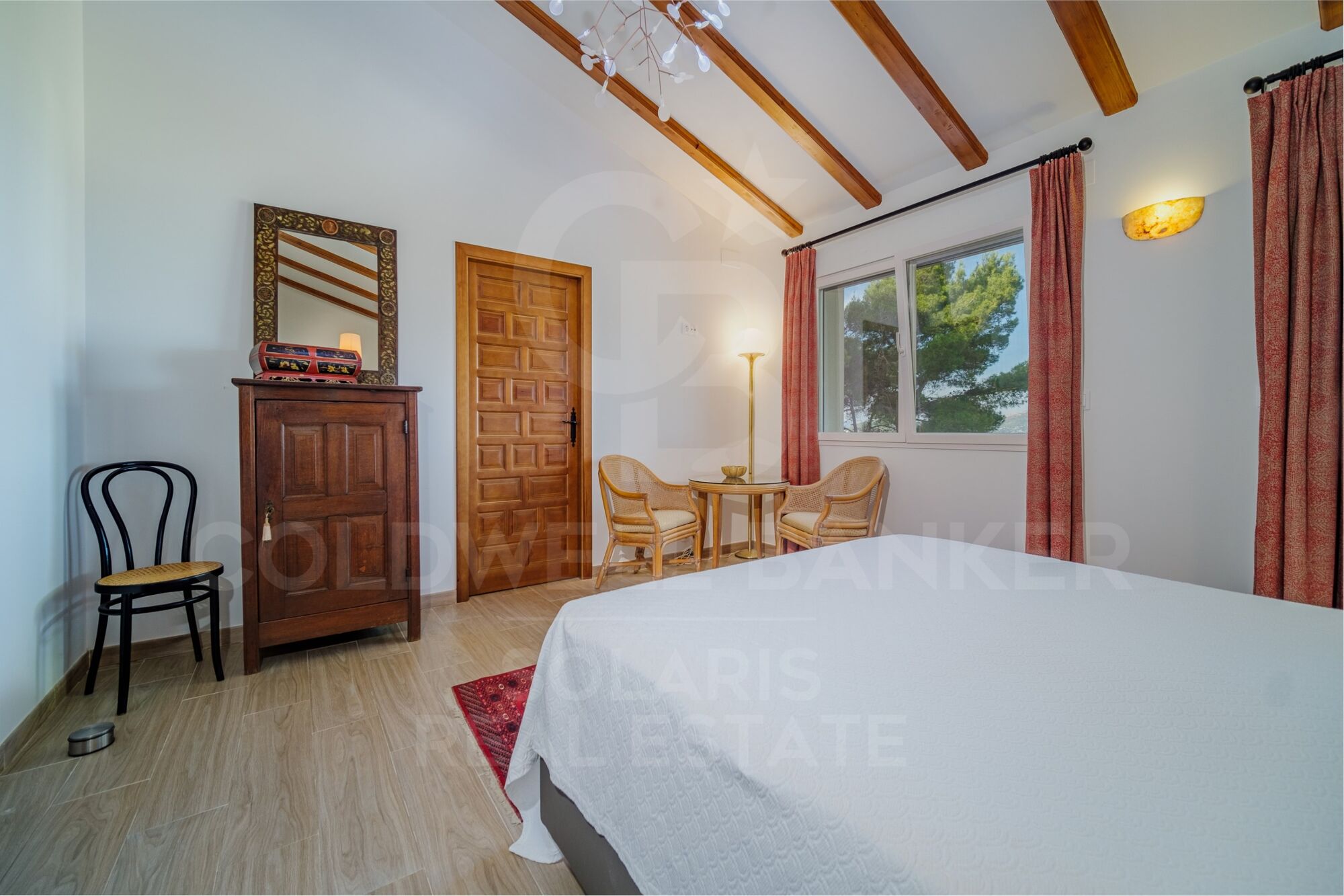 Magnificent Villa with Sea Views in an exclusive area of Jávea