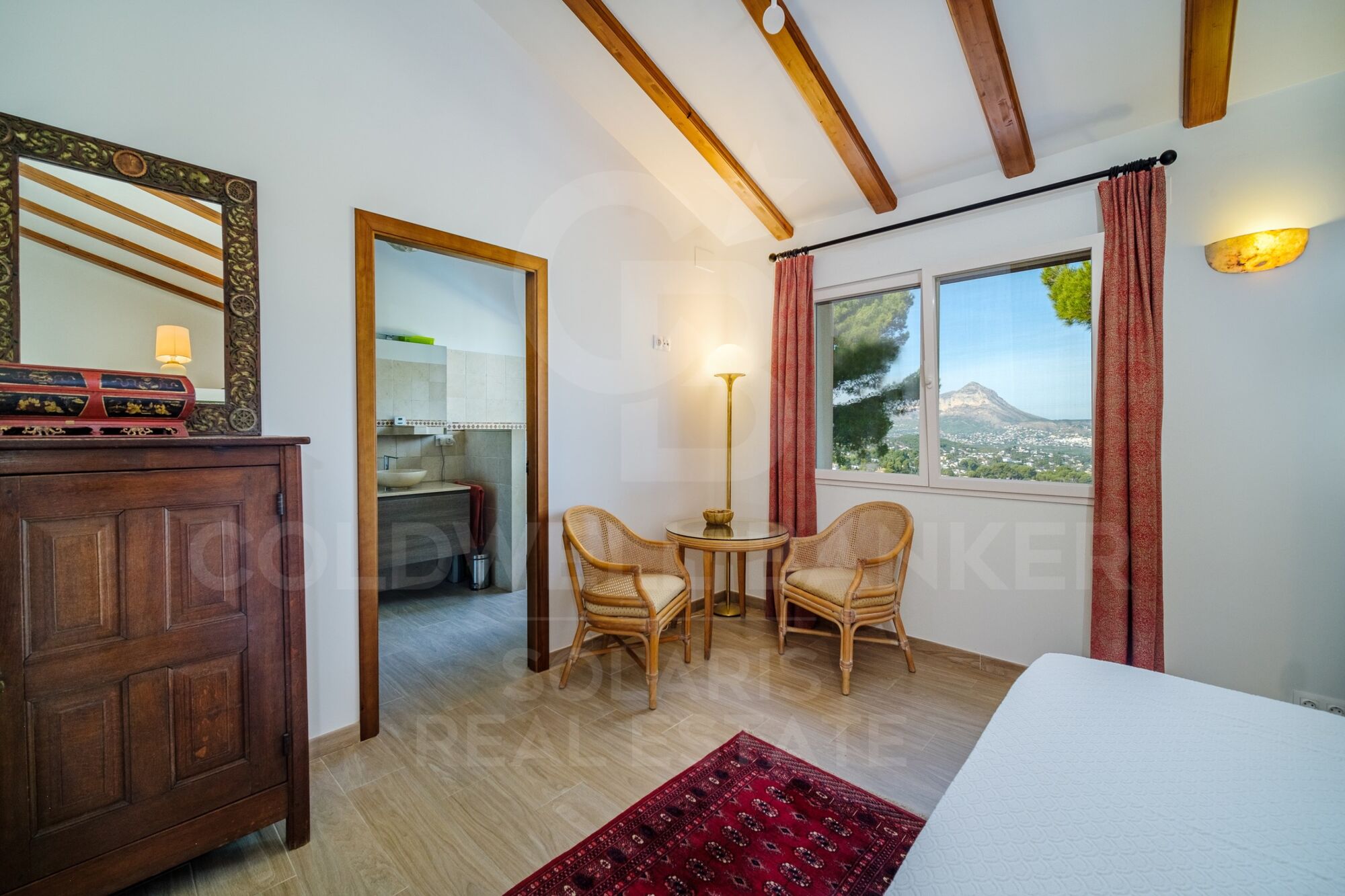 Magnificent Villa with Sea Views in an exclusive area of Jávea