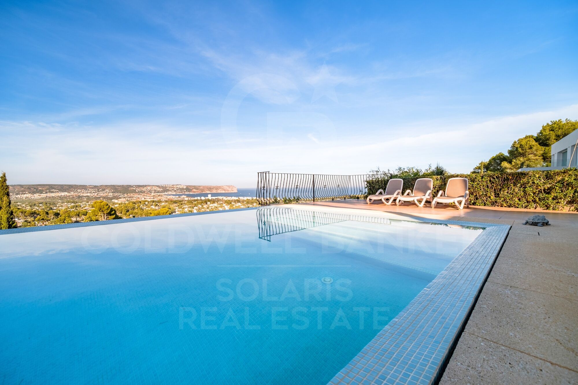 Magnifique villa avec vue sur la mer dans un quartier exclusif de Jávea