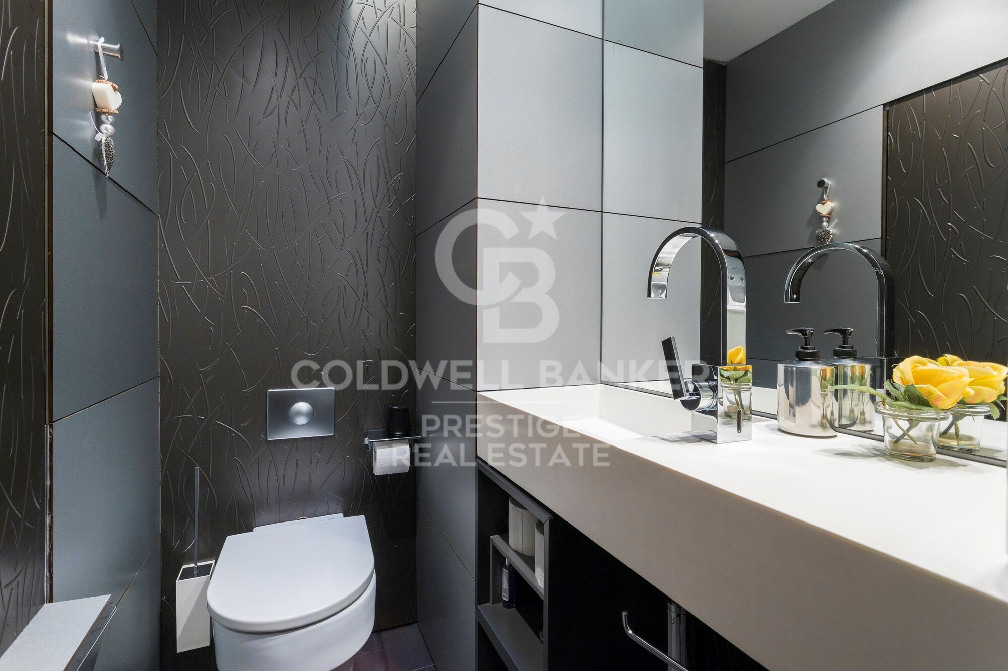 Luxury penthouse for sale near Turo Parc