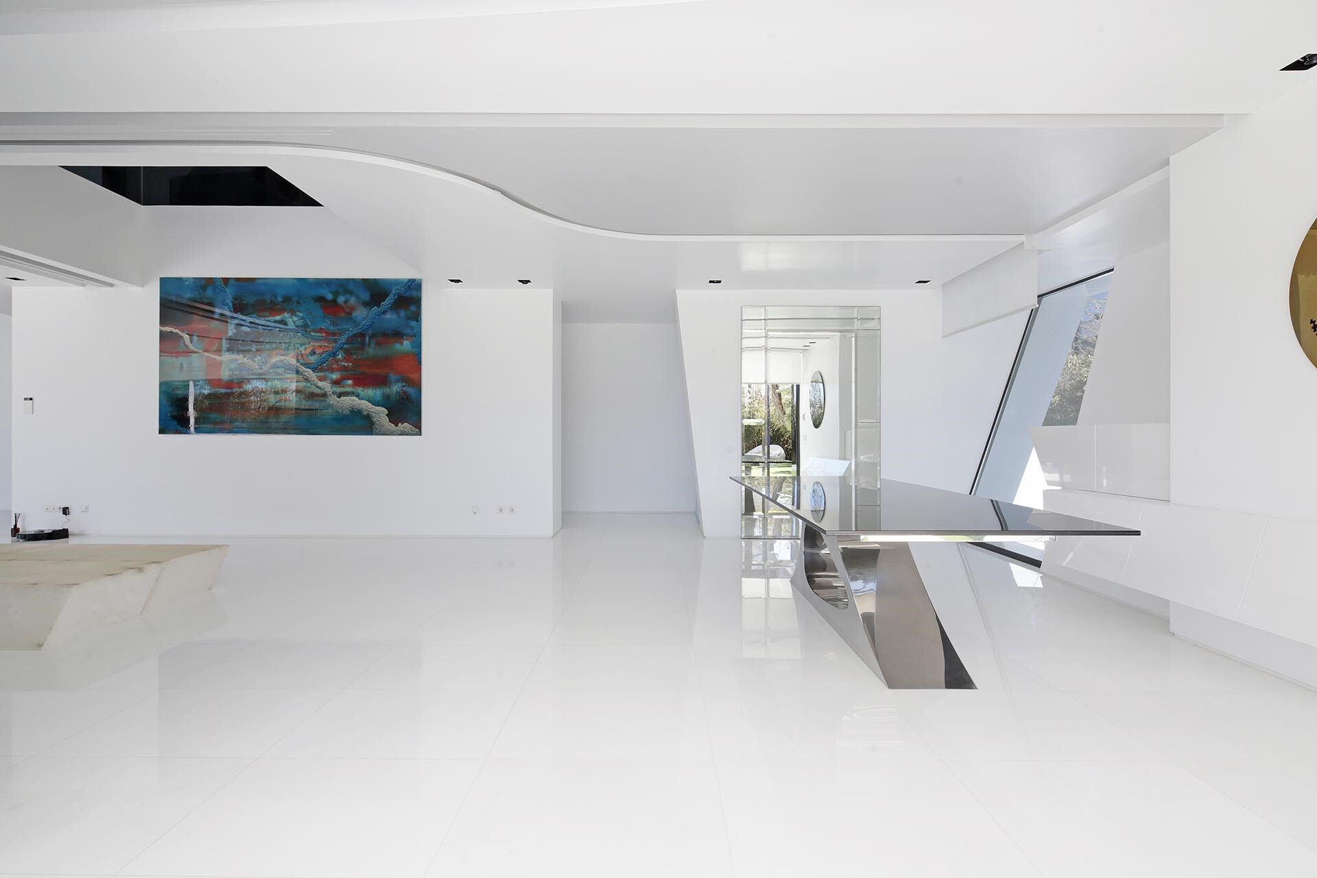 Luxurious Beachfront Oasis: A Spectacular Architectural Marvel in Gava Mar
