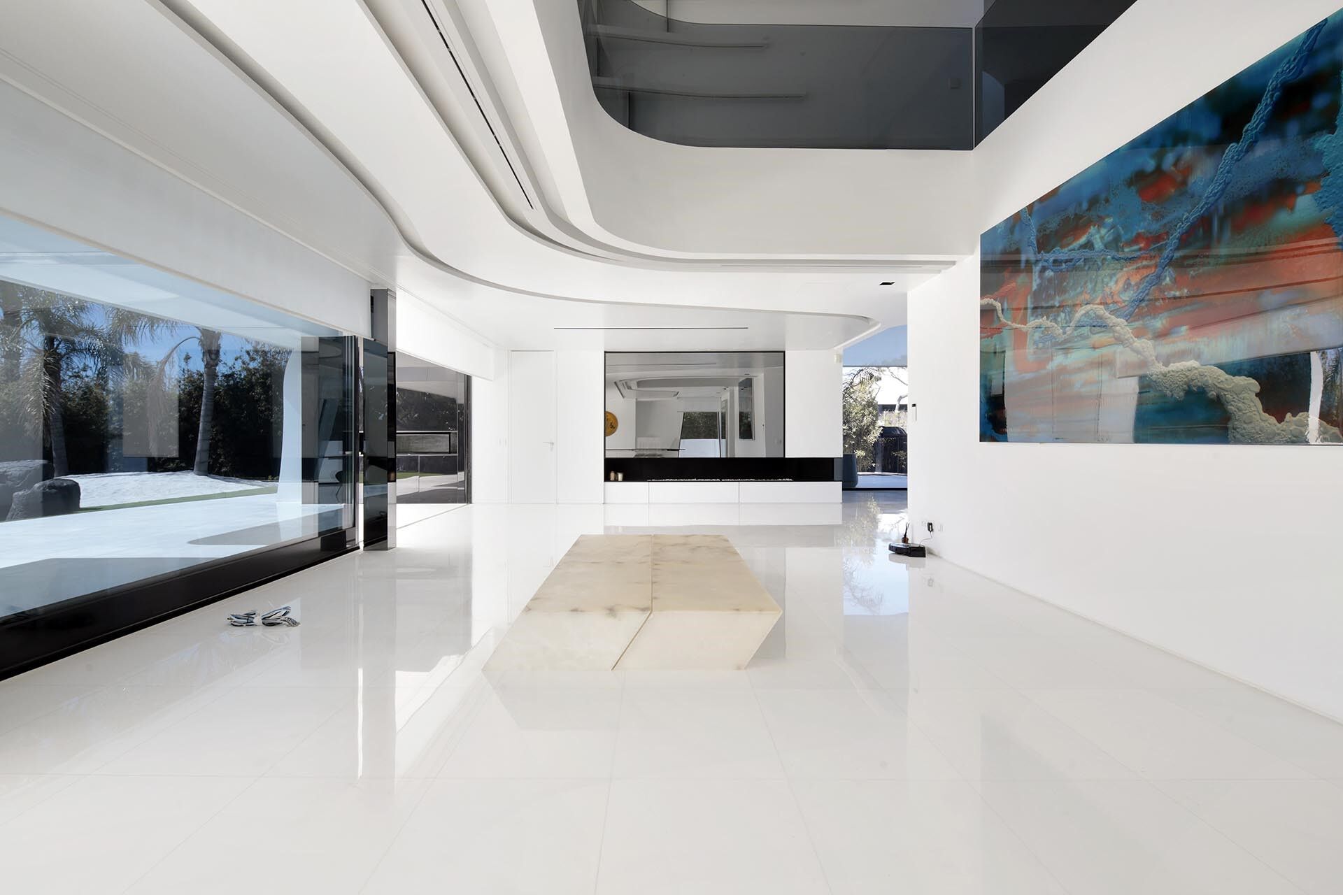 Luxurious Beachfront Oasis: A Spectacular Architectural Marvel in Gava Mar