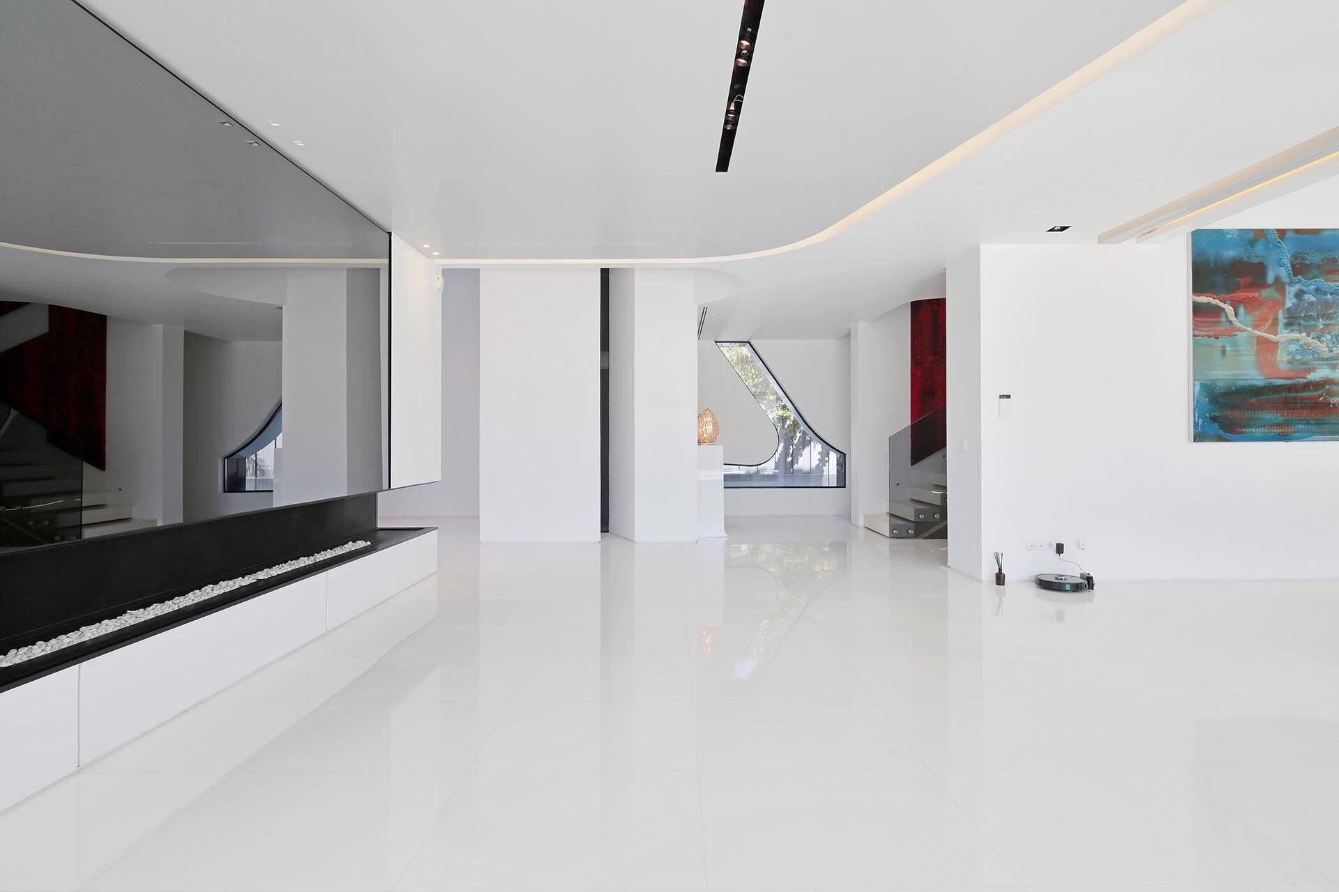 Luxurious Beachfront Oasis: A Spectacular Architectural Marvel in Gava Mar