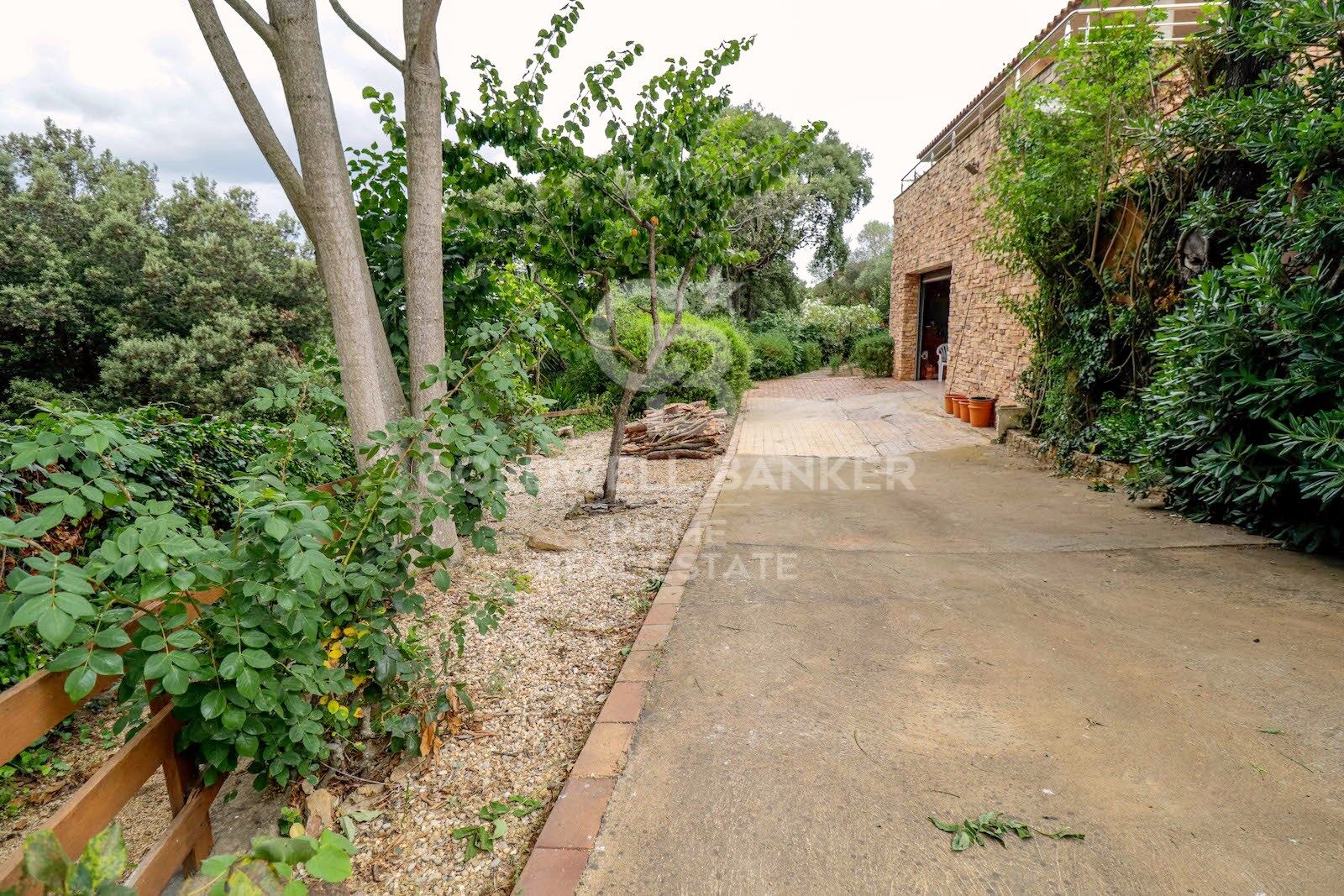 For sale, a charming detached house in the Begur residential area