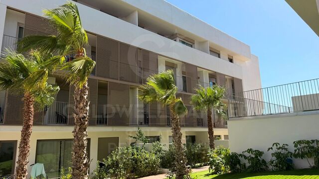 Luxury apartment in an exclusive complex just a few minutes from the beach, Javea
