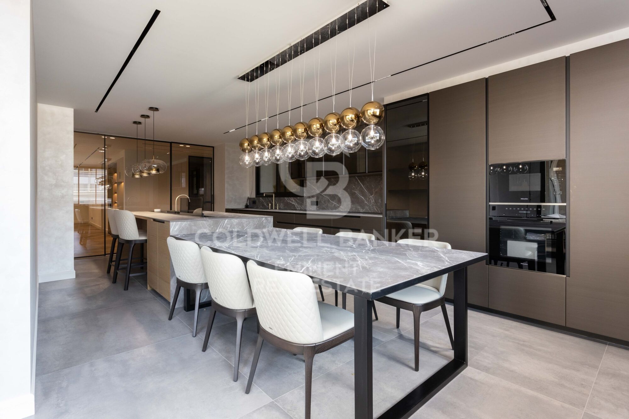 MAGNIFICENT APARTMENT ON VIA AUGUSTA - GANDUXER.