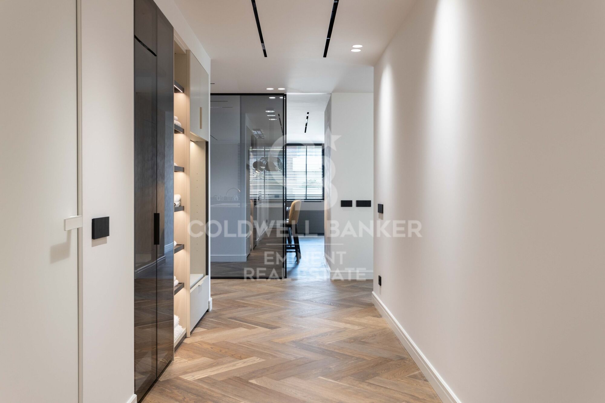 MAGNIFICENT APARTMENT ON VIA AUGUSTA - GANDUXER.