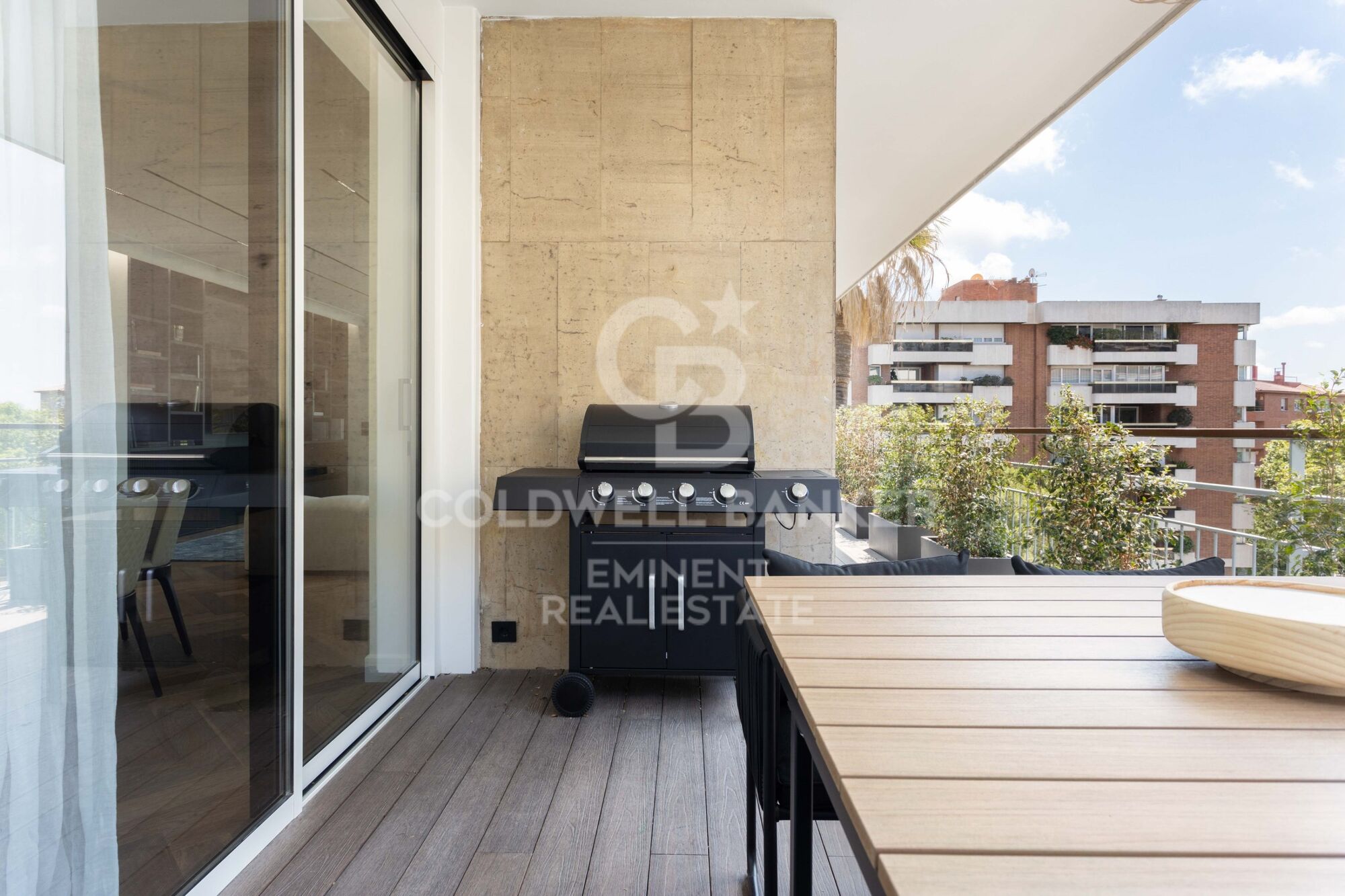 MAGNIFIQUE APPARTEMENT SUR VIA AUGUSTA - GANDUXER.