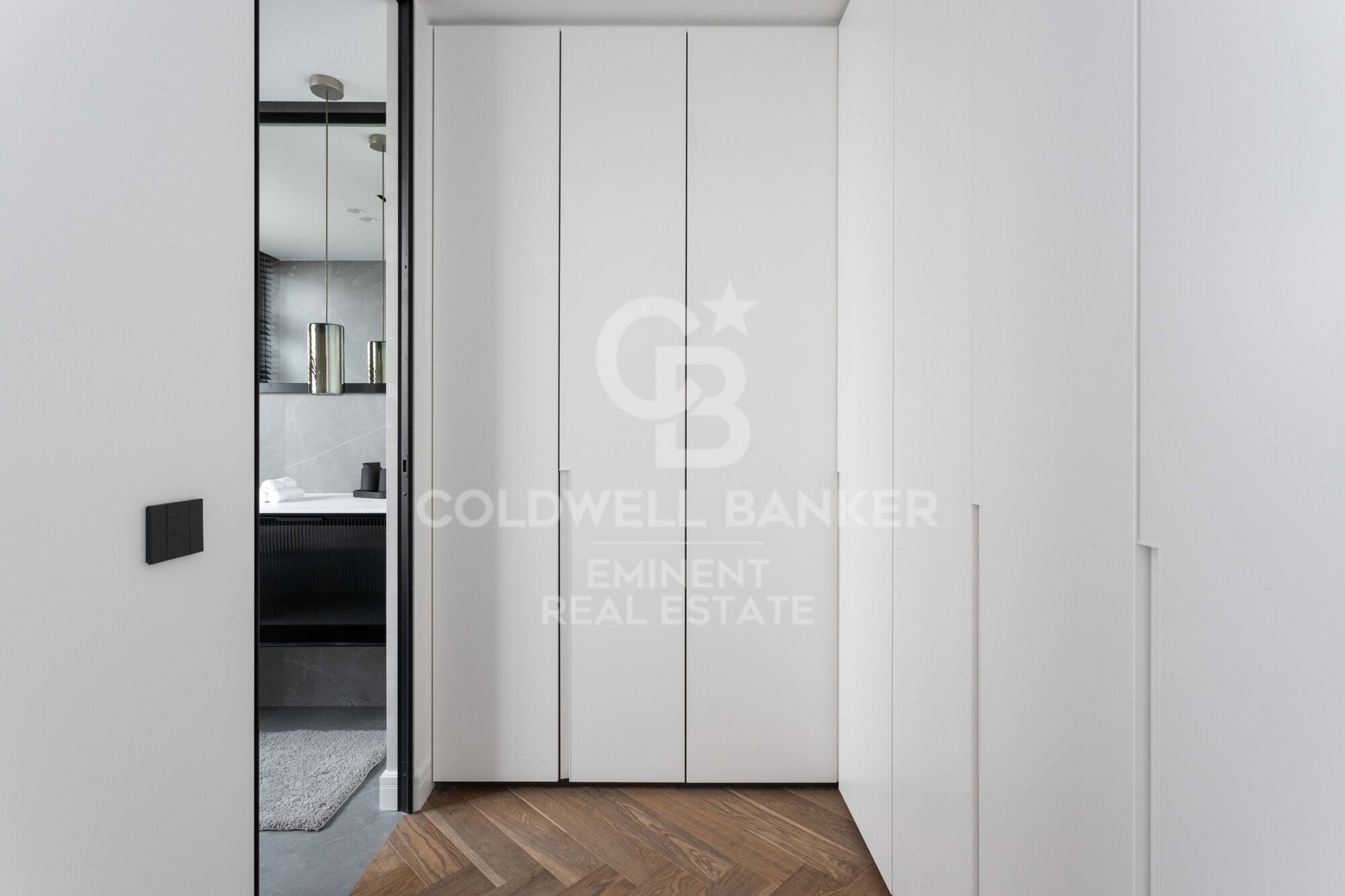 MAGNIFIQUE APPARTEMENT SUR VIA AUGUSTA - GANDUXER.