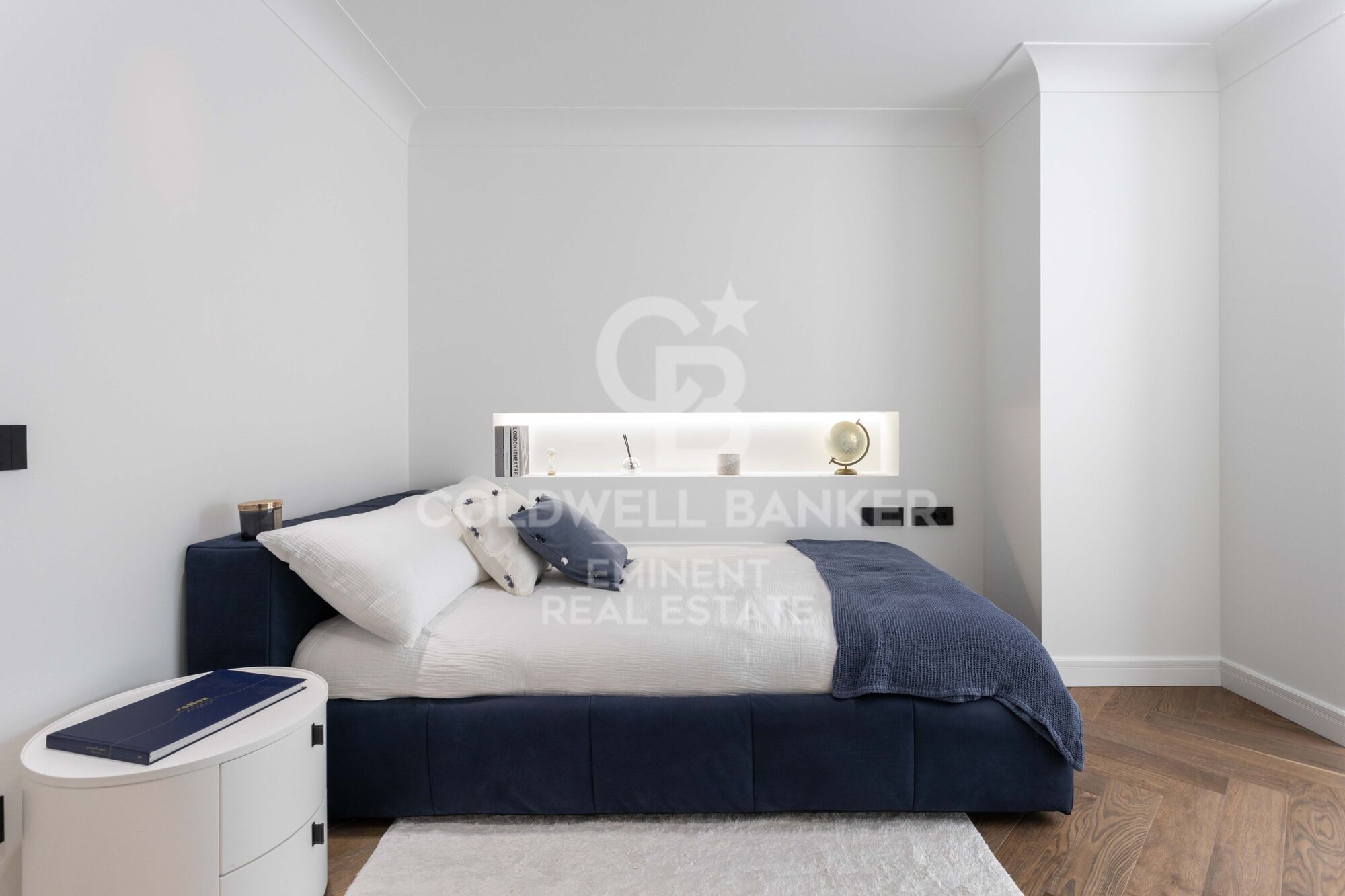 MAGNIFIQUE APPARTEMENT SUR VIA AUGUSTA - GANDUXER.