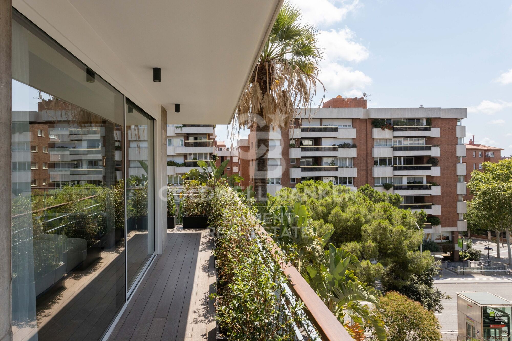 MAGNIFIQUE APPARTEMENT SUR VIA AUGUSTA - GANDUXER.