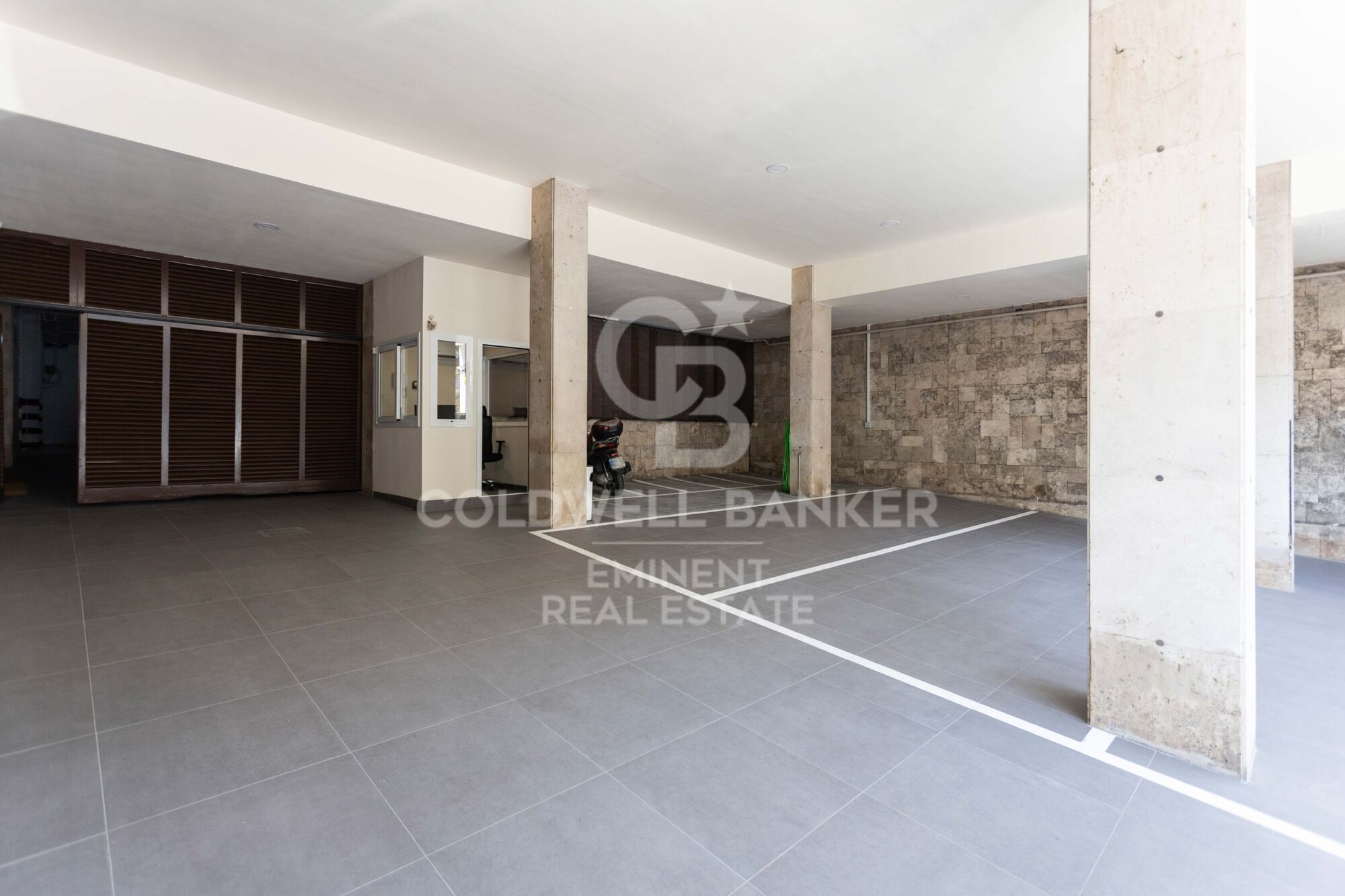MAGNIFIQUE APPARTEMENT SUR VIA AUGUSTA - GANDUXER.