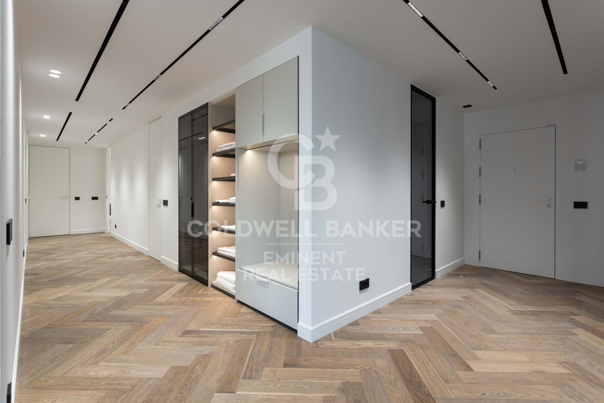 MAGNIFIQUE APPARTEMENT SUR VIA AUGUSTA - GANDUXER.