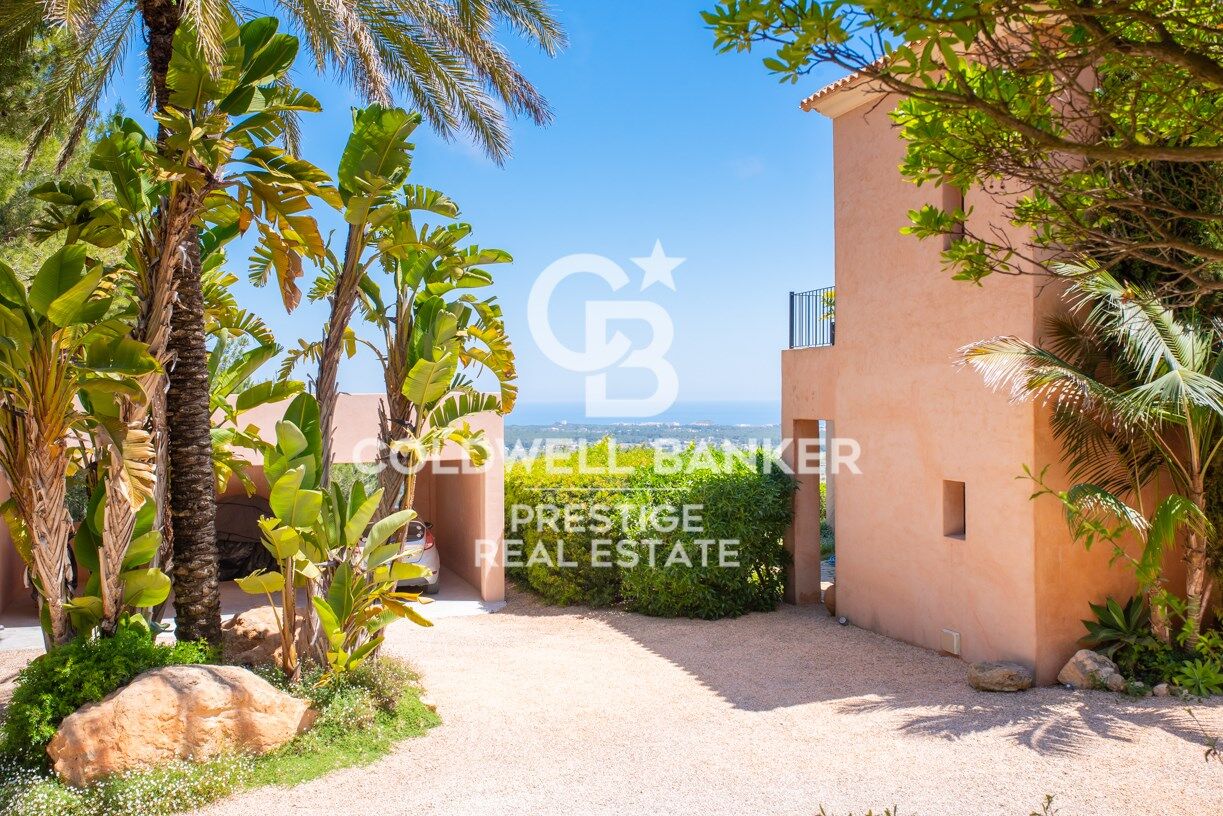 Exclusiva casa de campo con fantásticas vistas al mar y licencia de alquiler