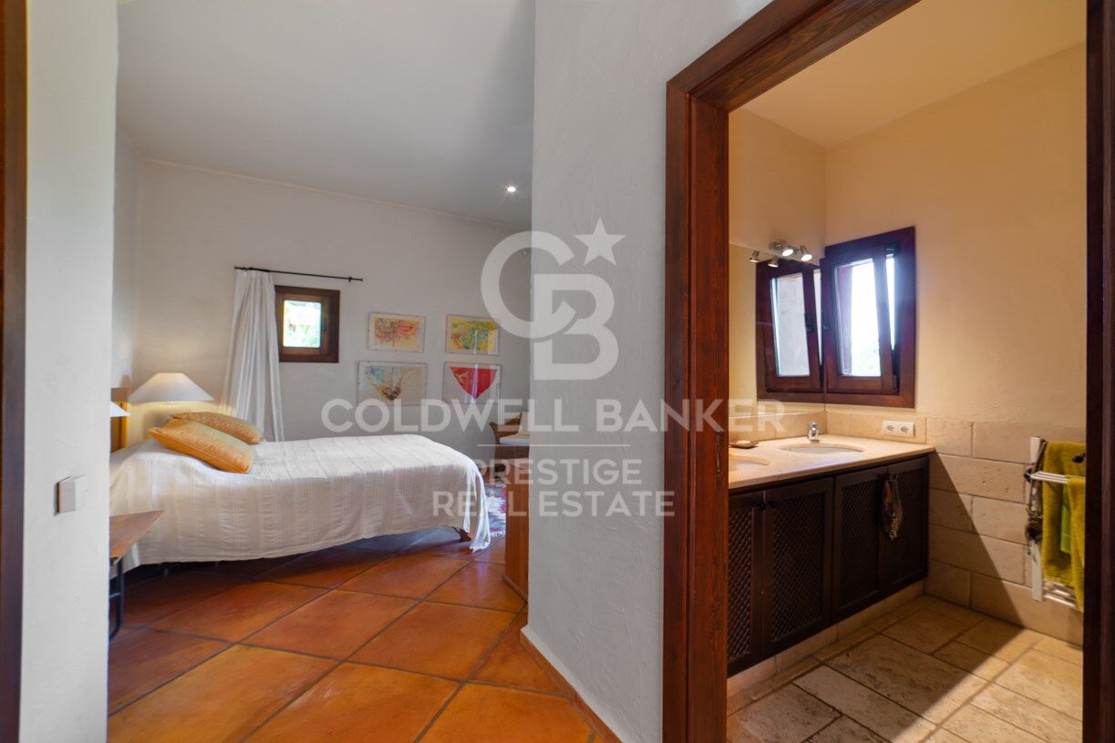 Maison de campagne exclusive avec vue fantastique sur la mer et licence de location