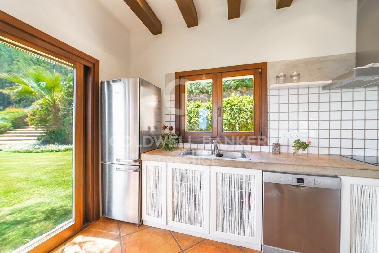 Maison de campagne exclusive avec vue fantastique sur la mer et licence de location