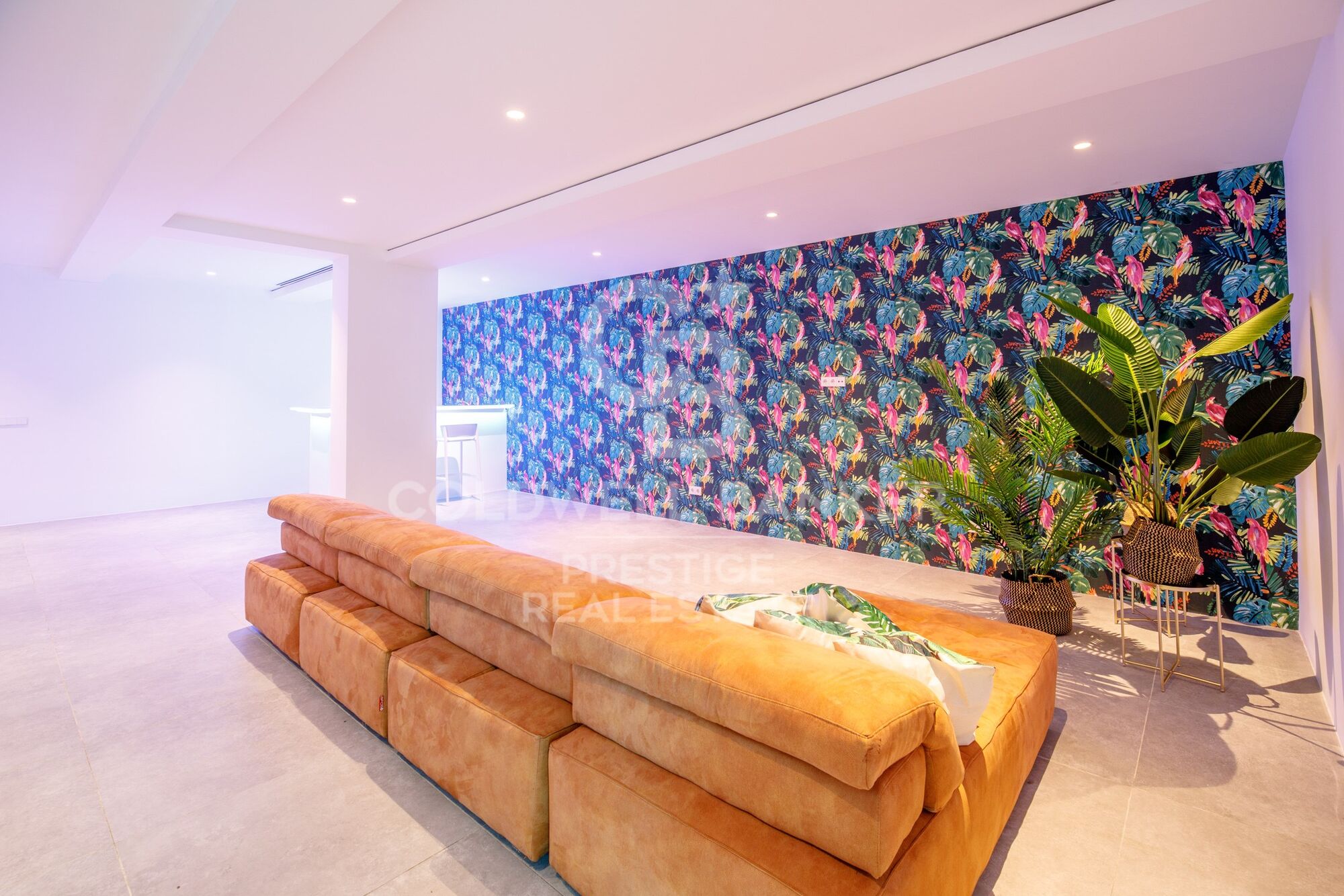 Moderna y nueva villa con 7 dormitorios y vistas abiertas al campo en Ibiza
