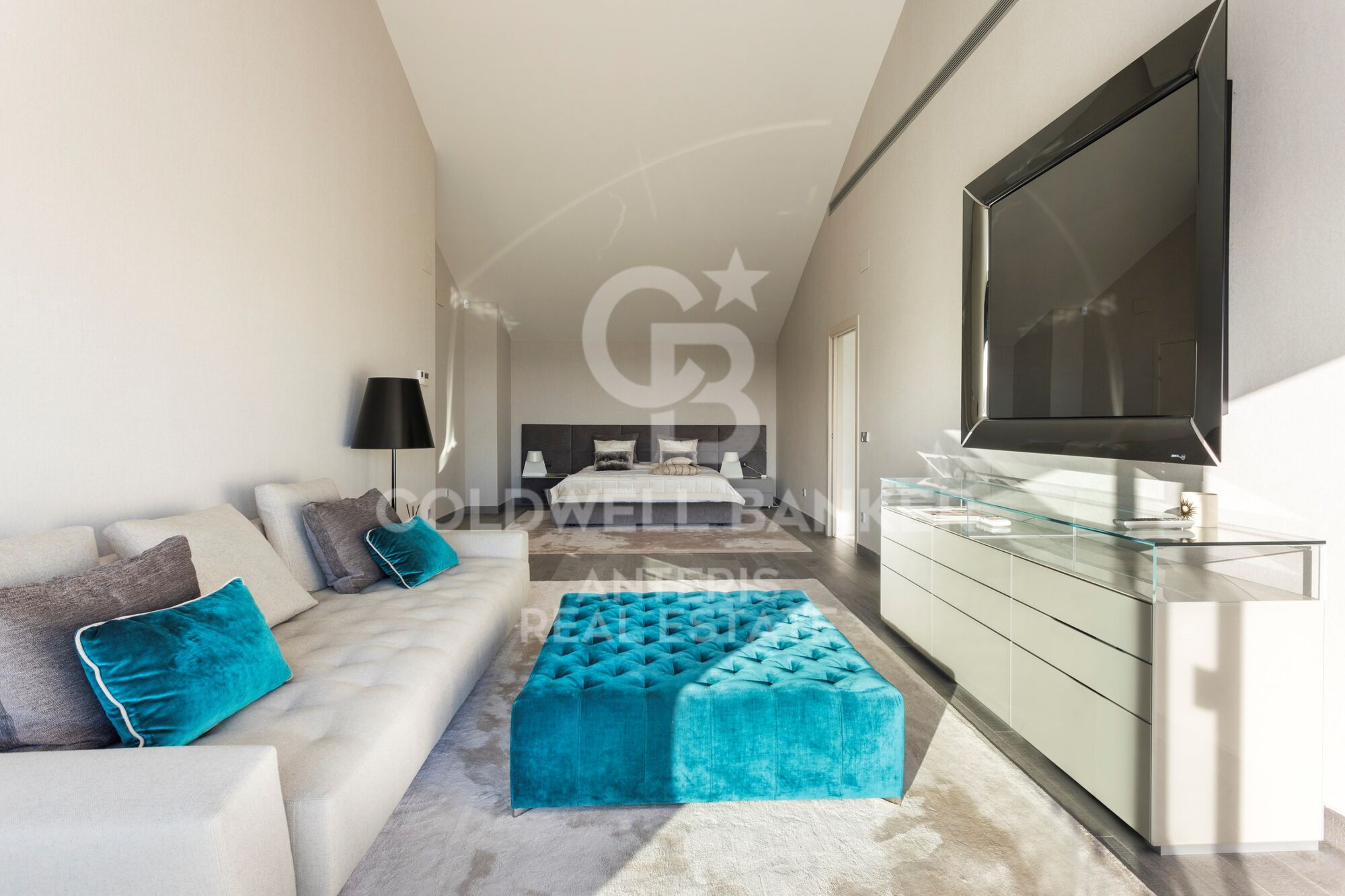 Luxury mansion on the Costa Dorada