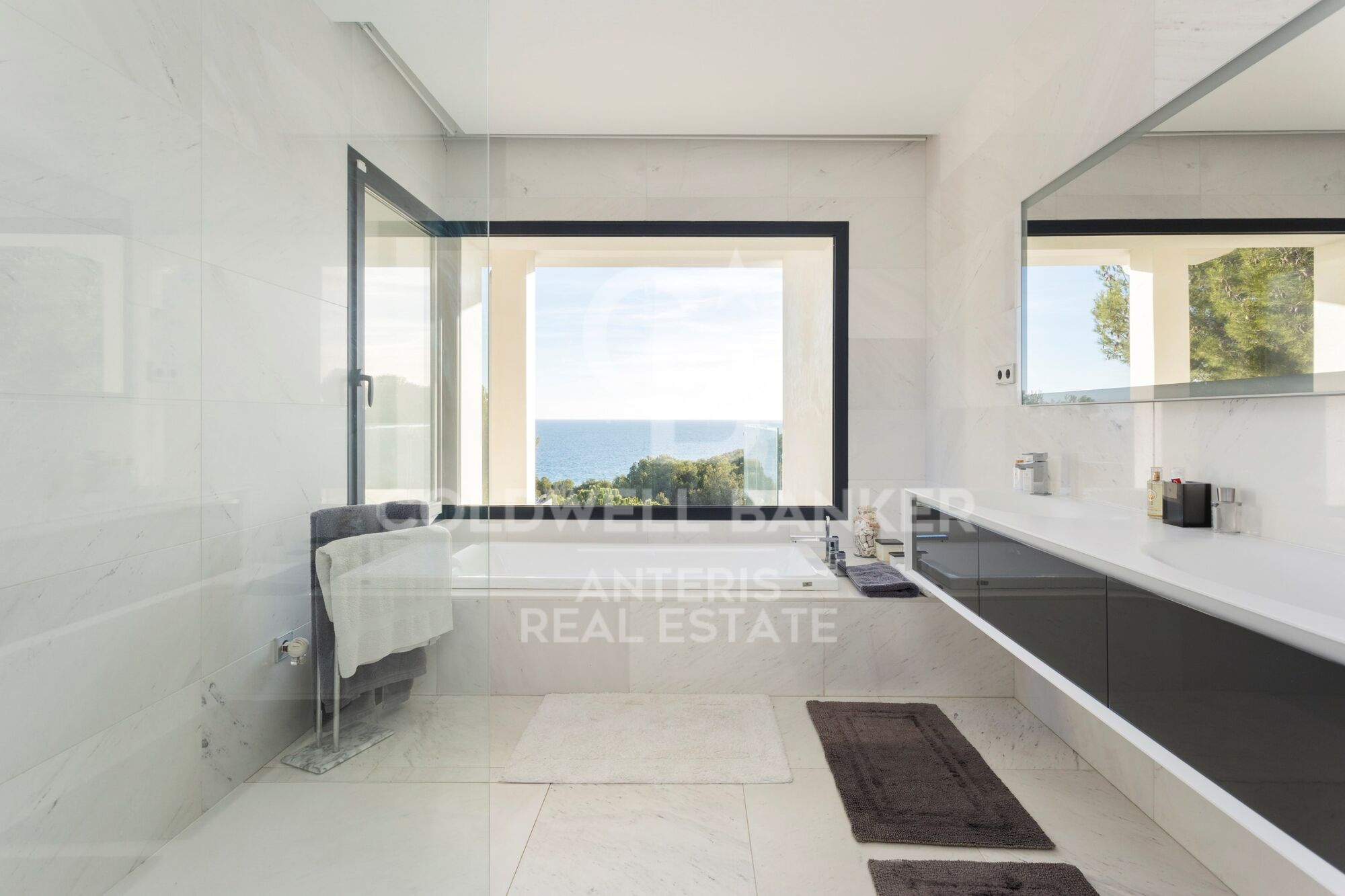 Luxury mansion on the Costa Dorada