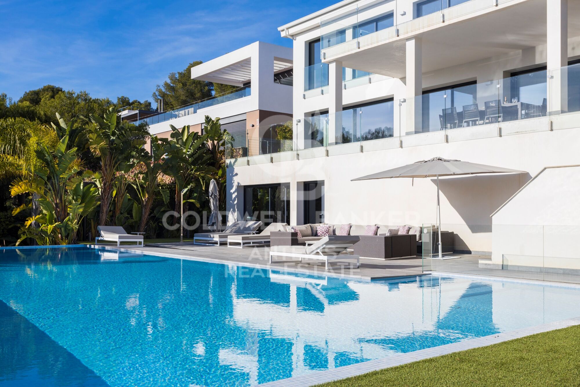 Luxury mansion on the Costa Dorada
