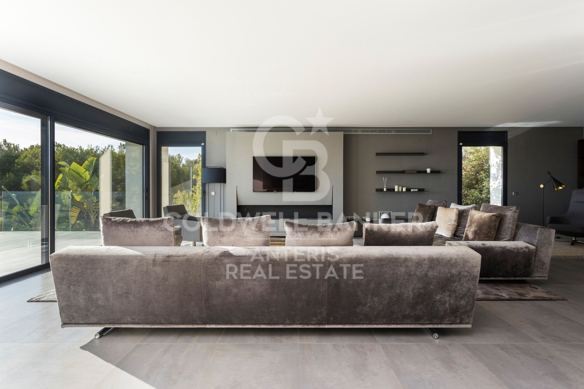 Luxury mansion on the Costa Dorada