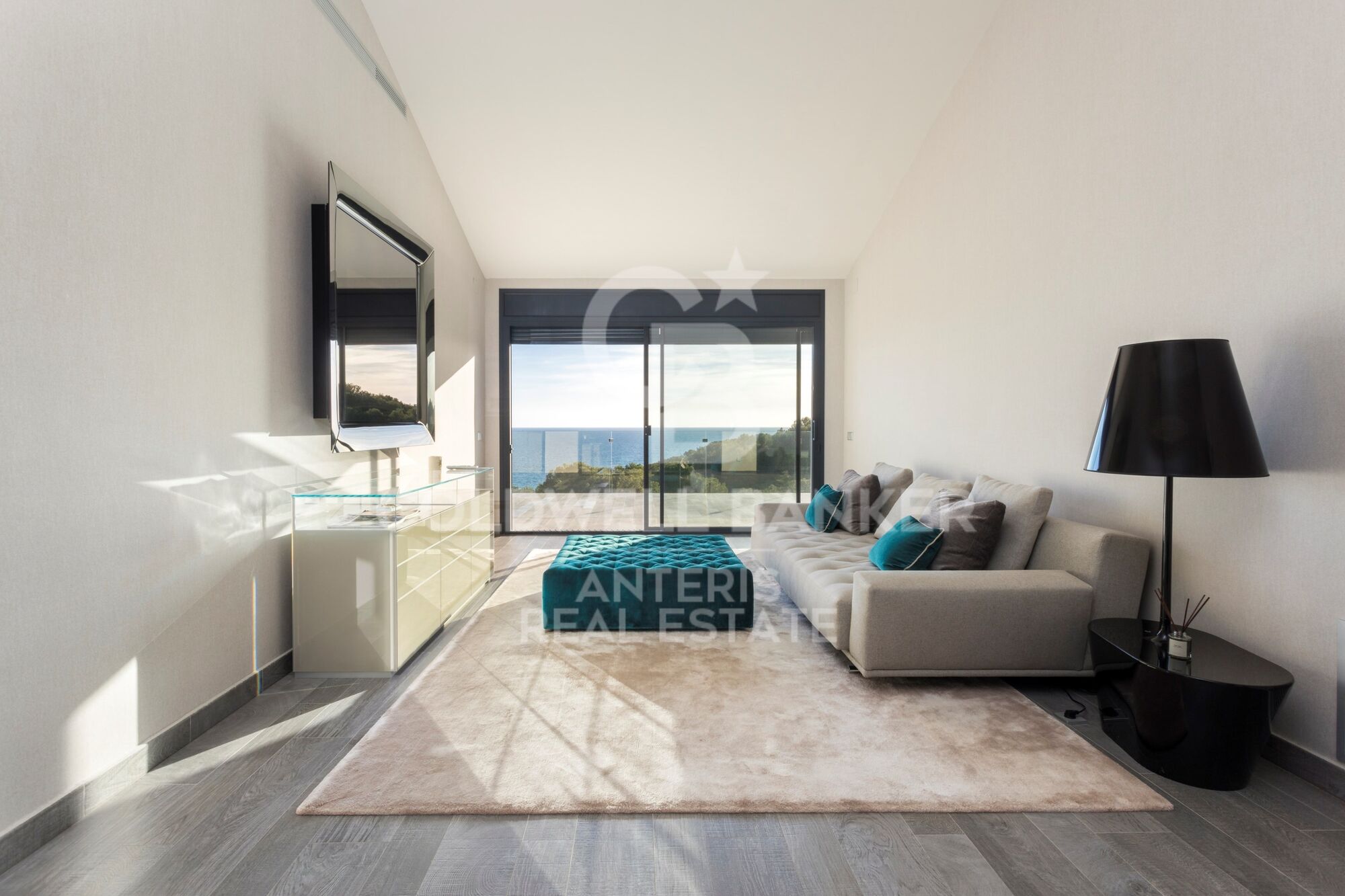 Luxury mansion on the Costa Dorada