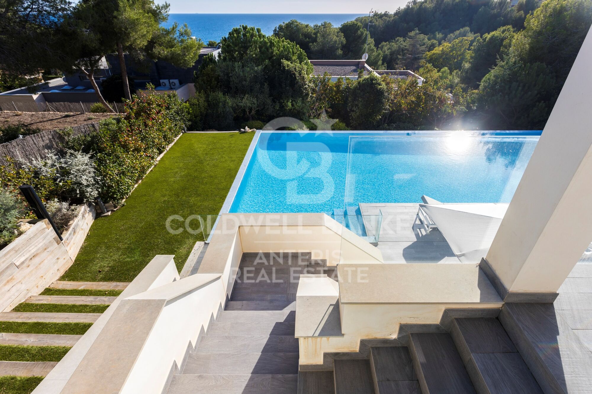 Luxury mansion on the Costa Dorada