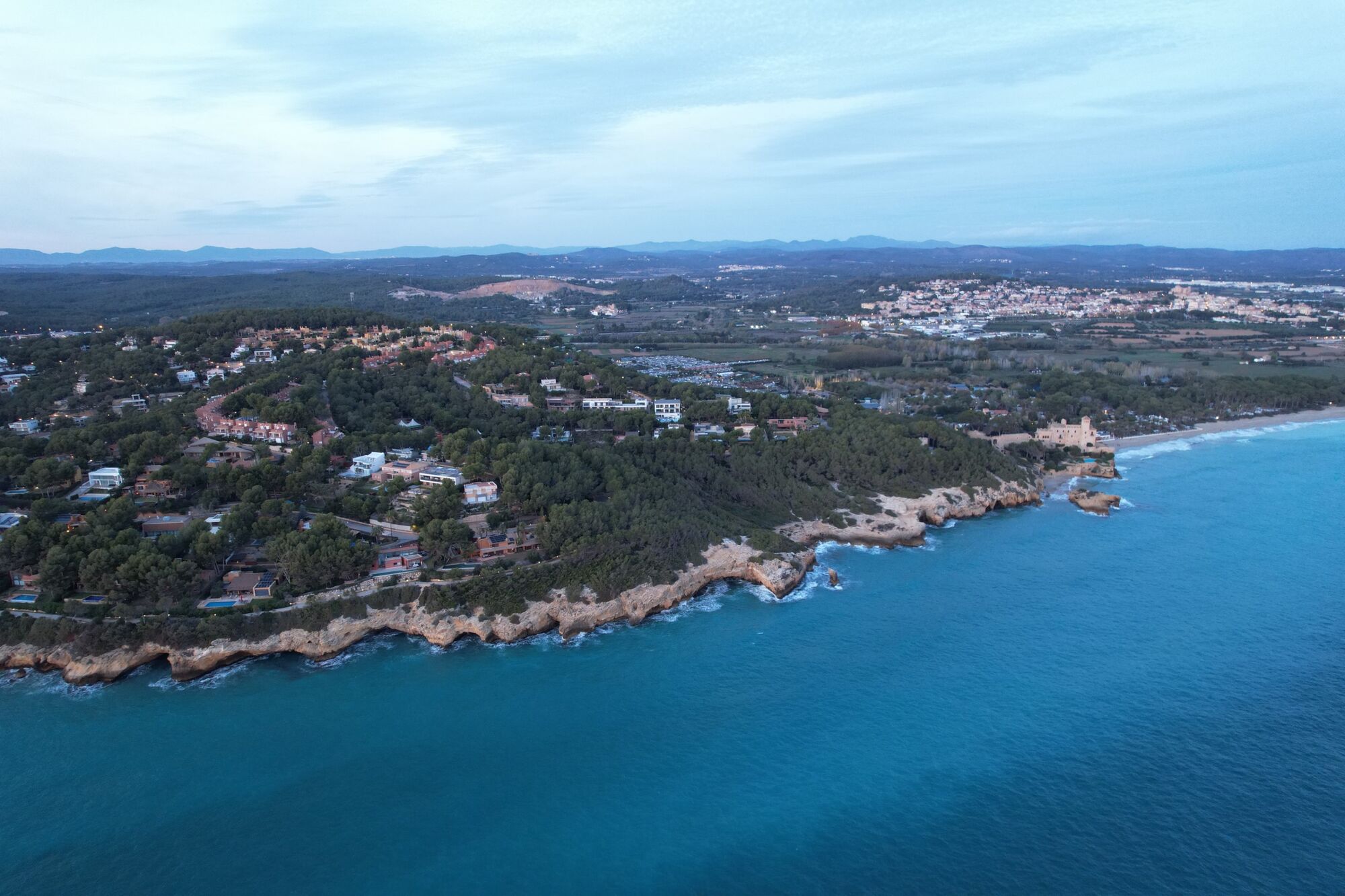Mansión de lujo en la costa dorada