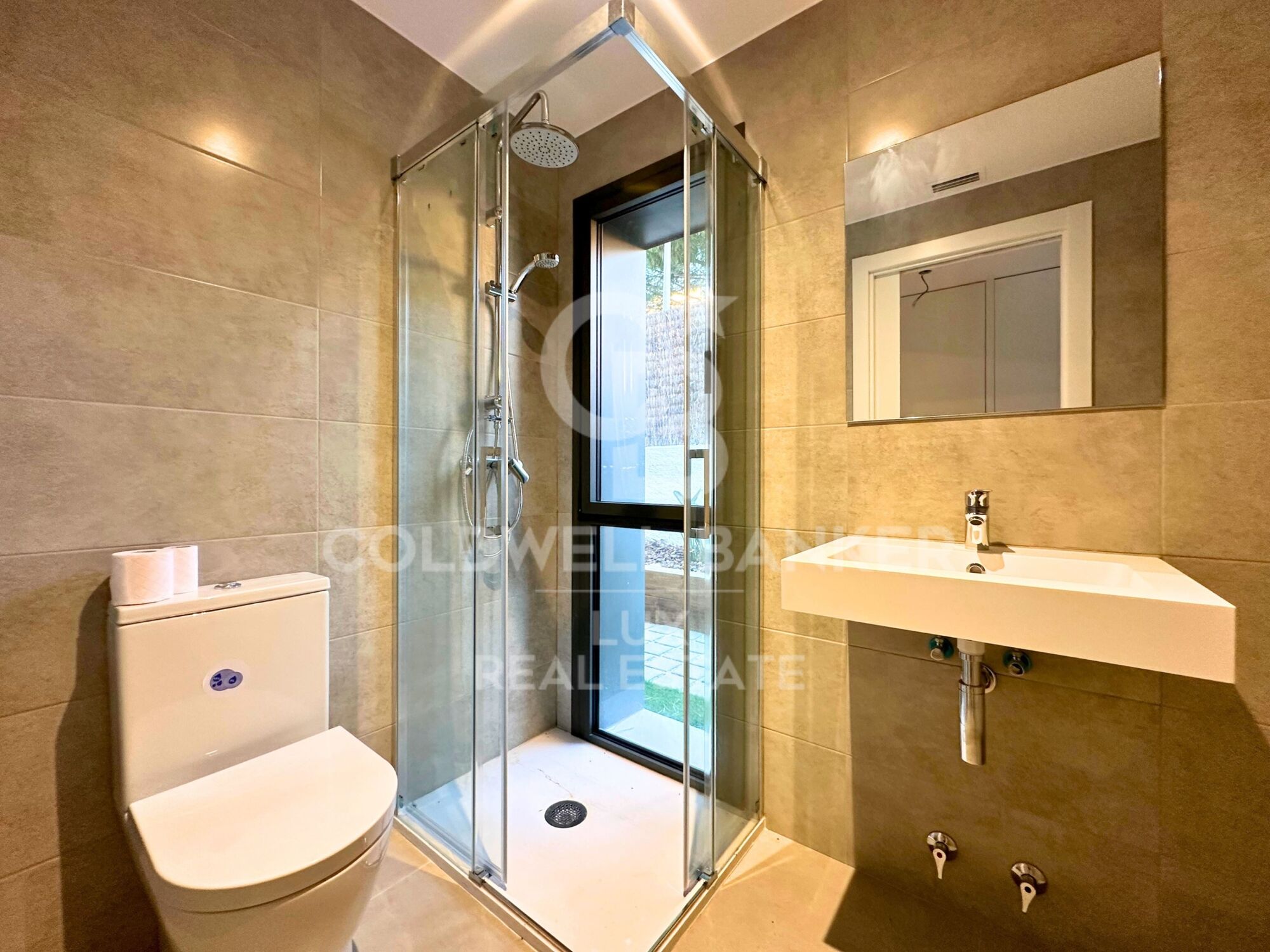 Luxury villa with sea view in Llançà, new construction