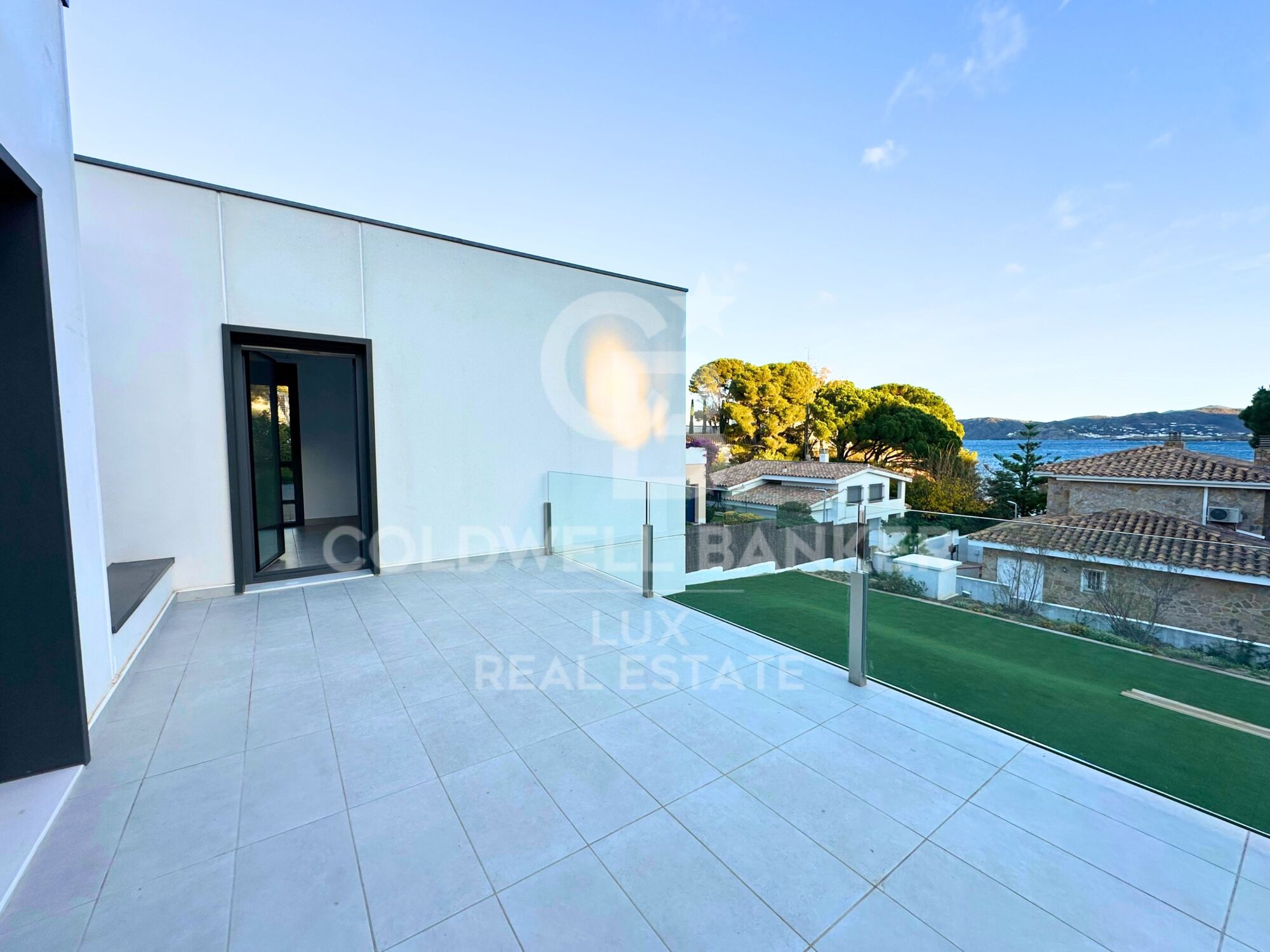Luxury villa with sea view in Llançà, new construction