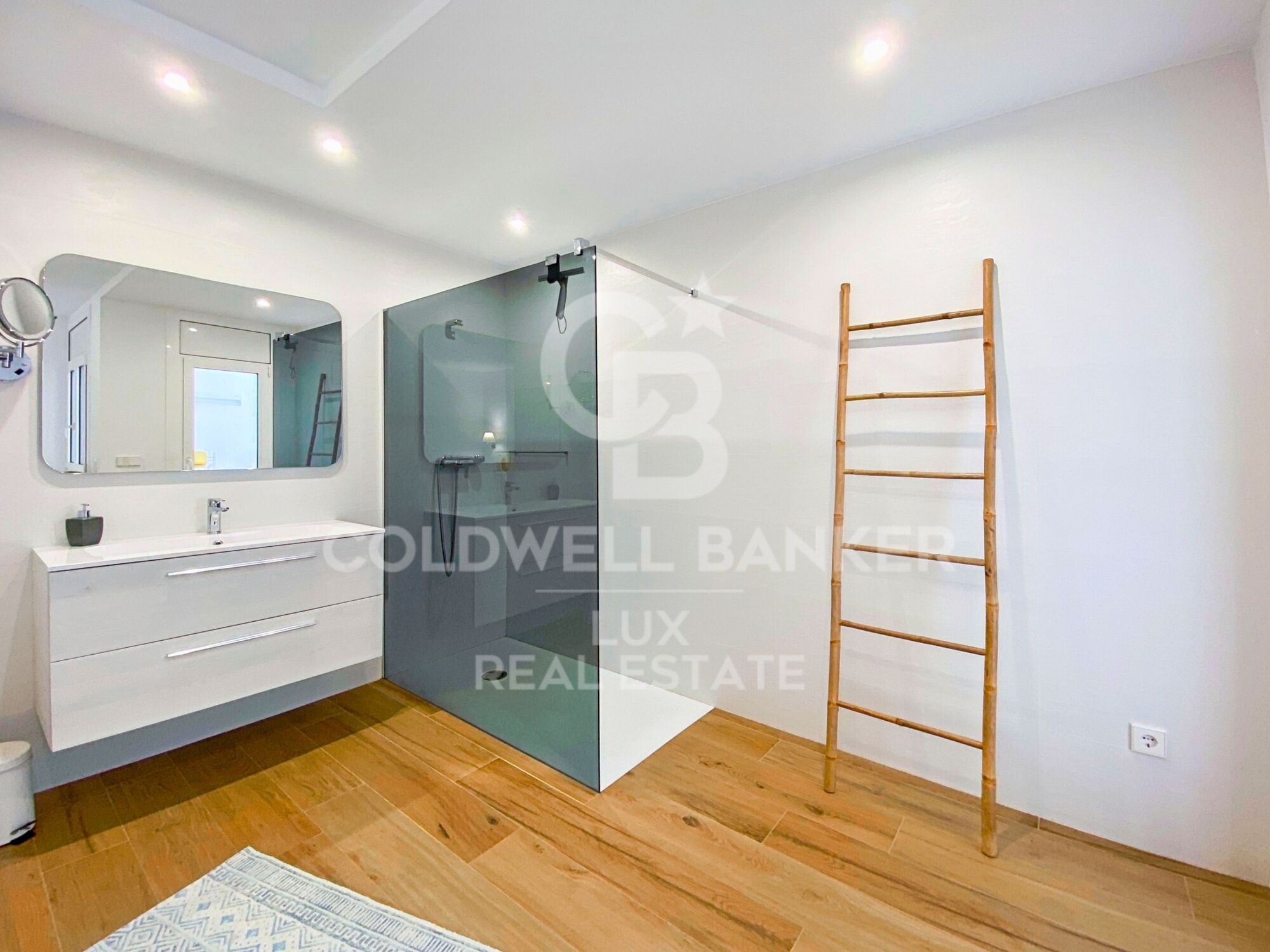 Appartement en duplex moderne avec parking à Cadaqués, Costa Brava