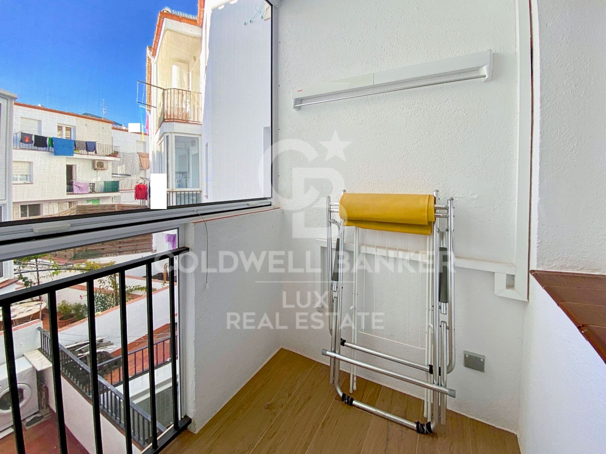 Moderno apartamento dúplex con parking en Cadaqués, Costa Brava