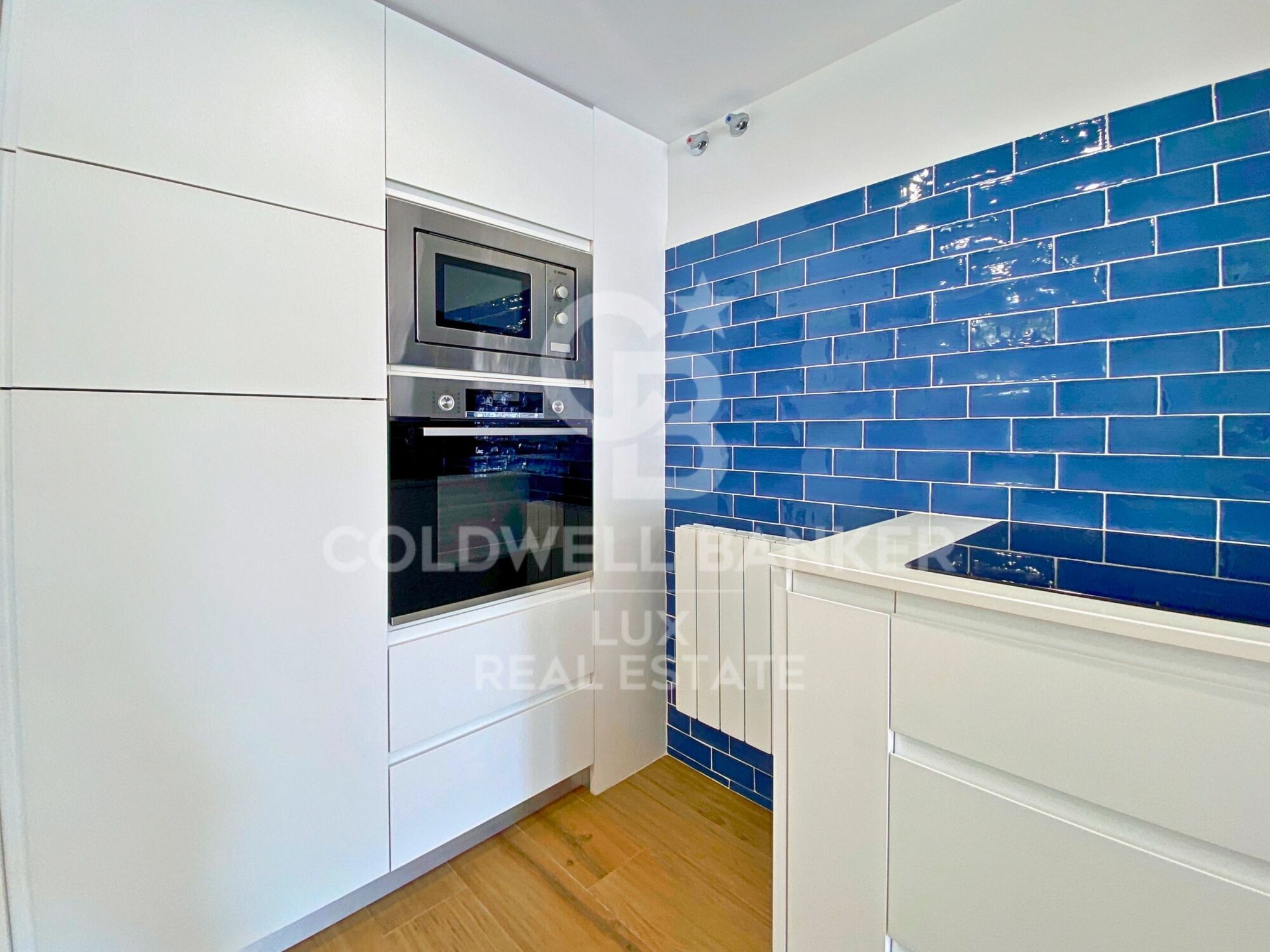 Moderno apartamento dúplex con parking en Cadaqués, Costa Brava