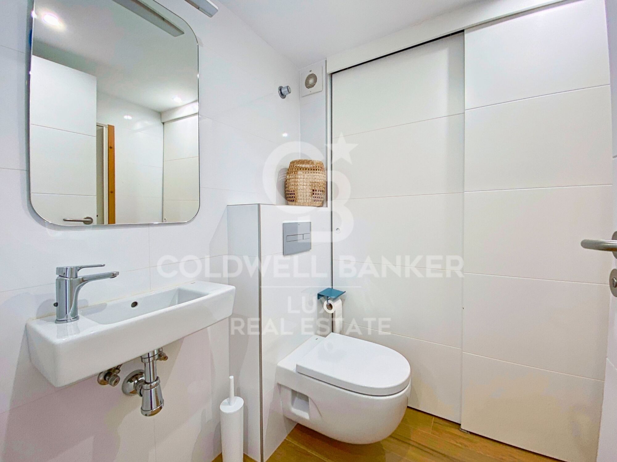 Moderno apartamento dúplex con parking en Cadaqués, Costa Brava