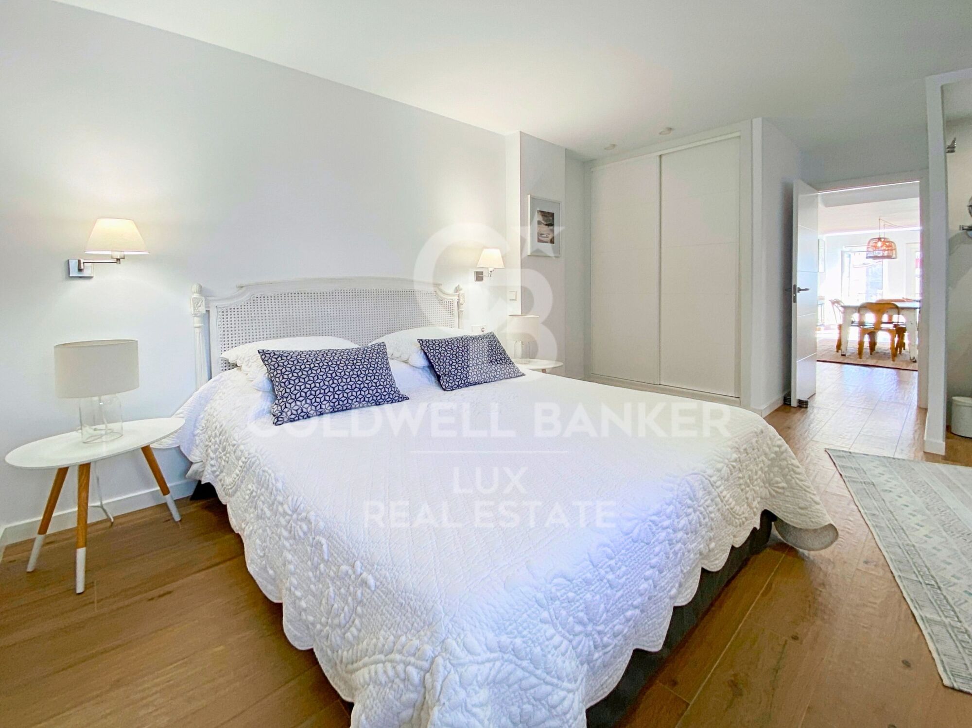 Moderno apartamento dúplex con parking en Cadaqués, Costa Brava