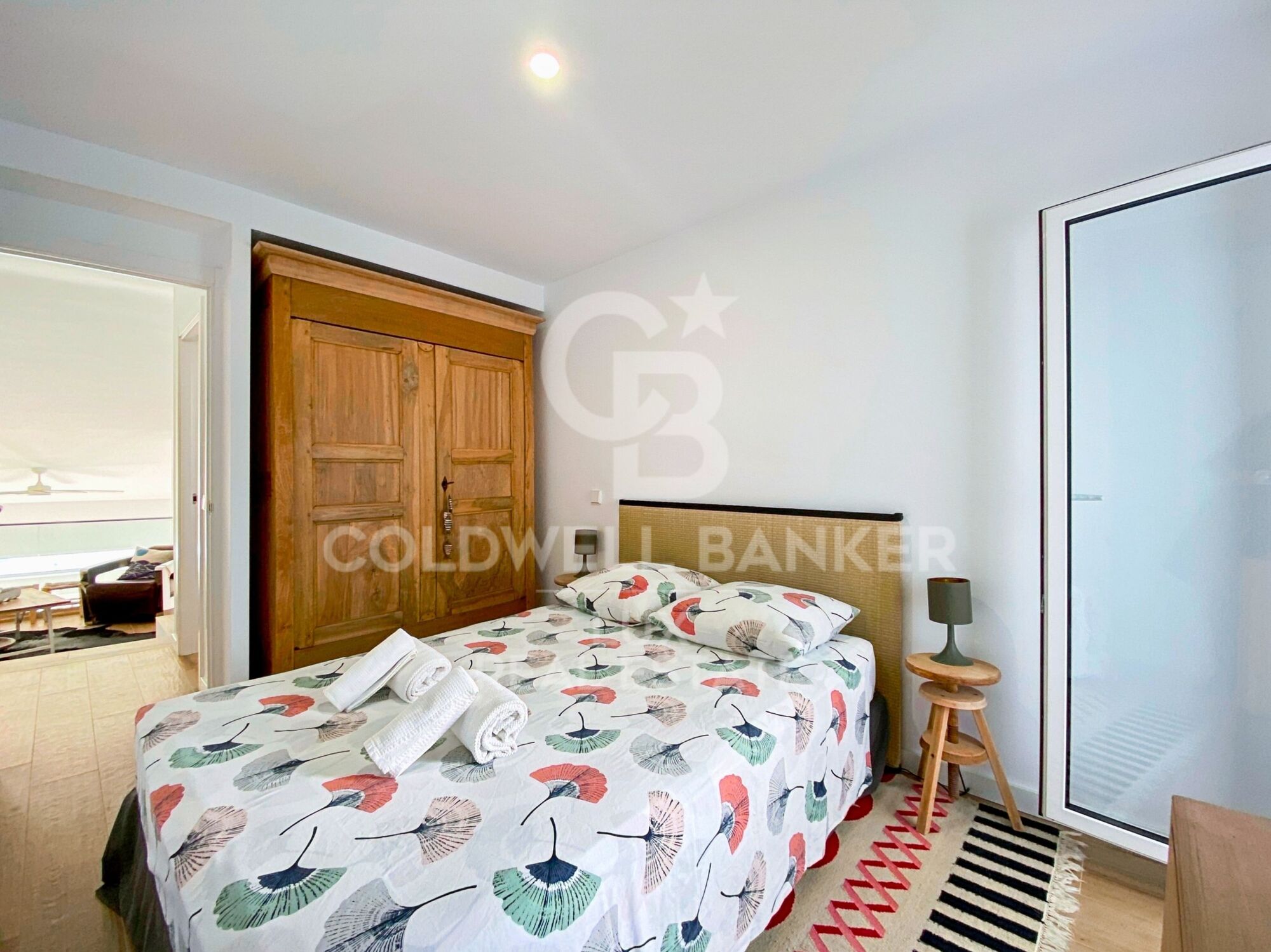 Moderno apartamento dúplex con parking en Cadaqués, Costa Brava