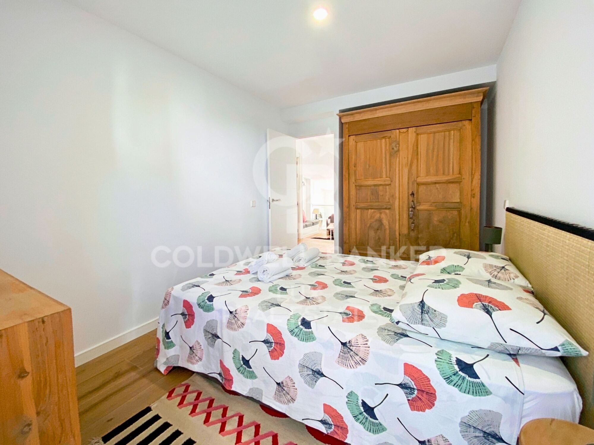 Moderno apartamento dúplex con parking en Cadaqués, Costa Brava