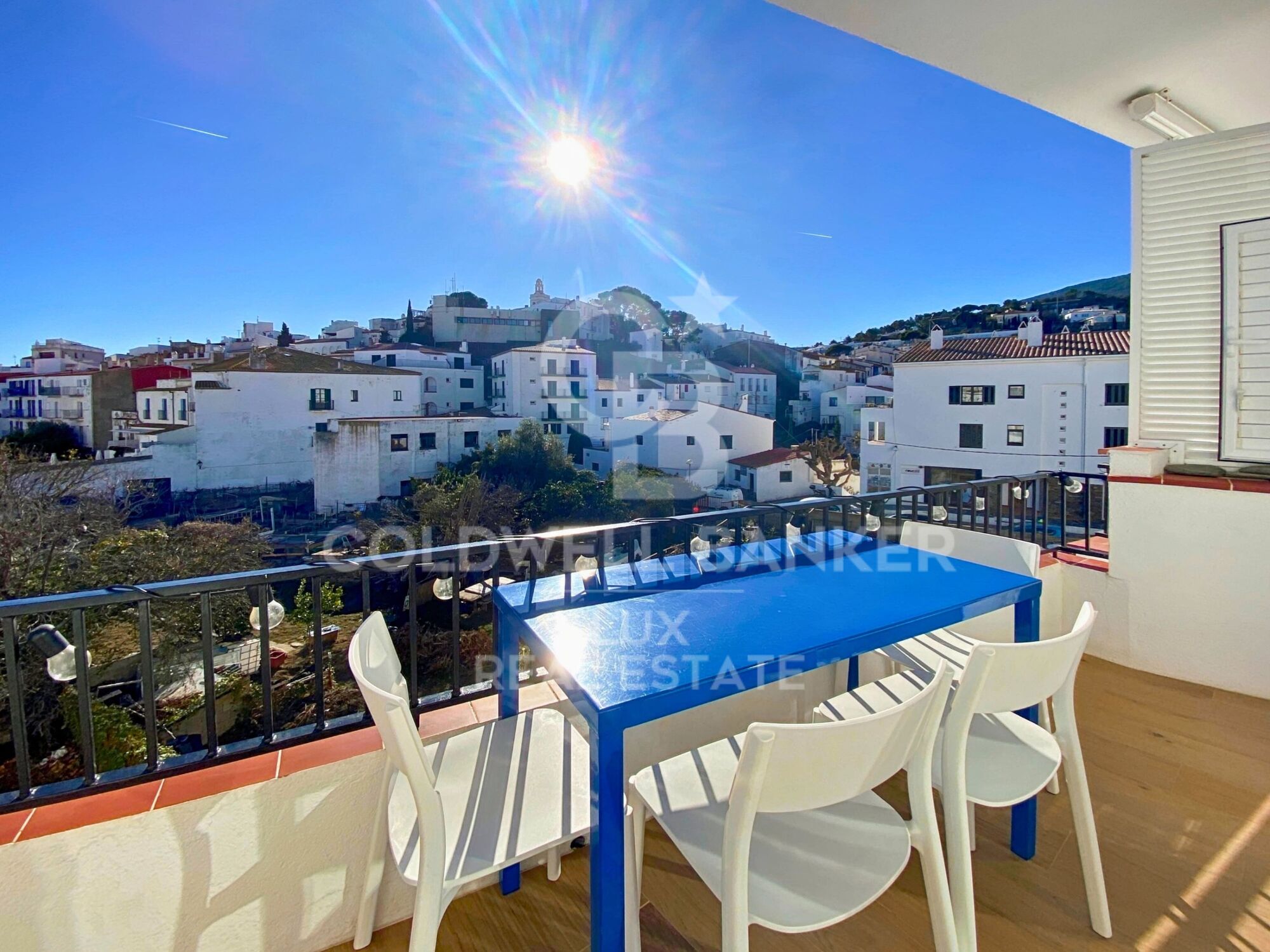 Moderno apartamento dúplex con parking en Cadaqués, Costa Brava