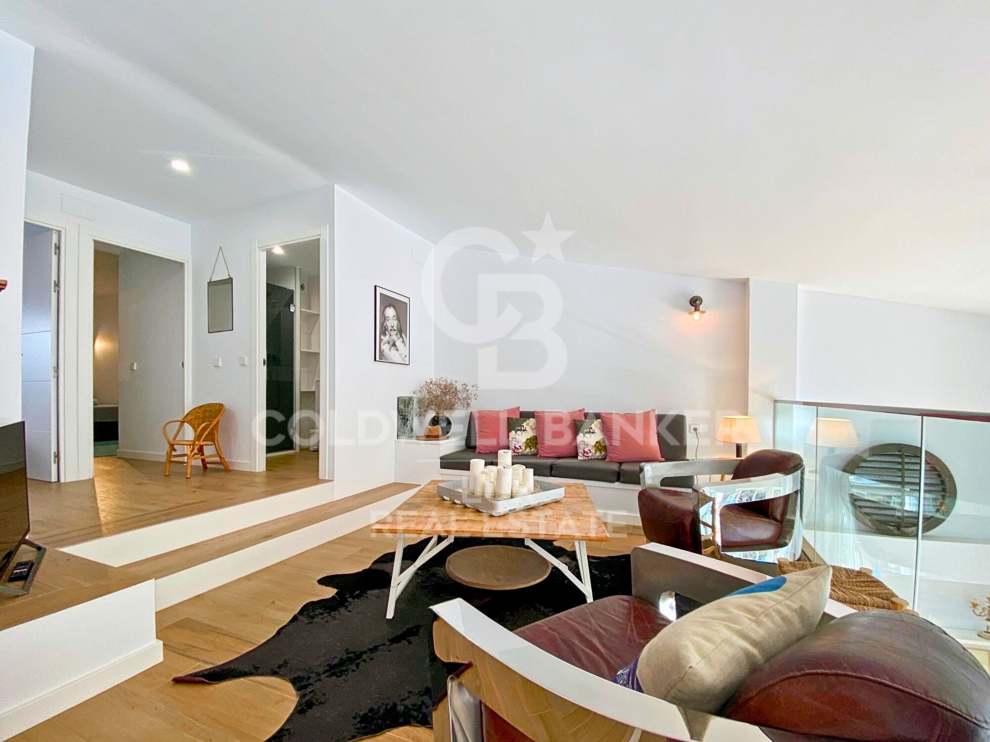 Moderno apartamento dúplex con parking en Cadaqués, Costa Brava