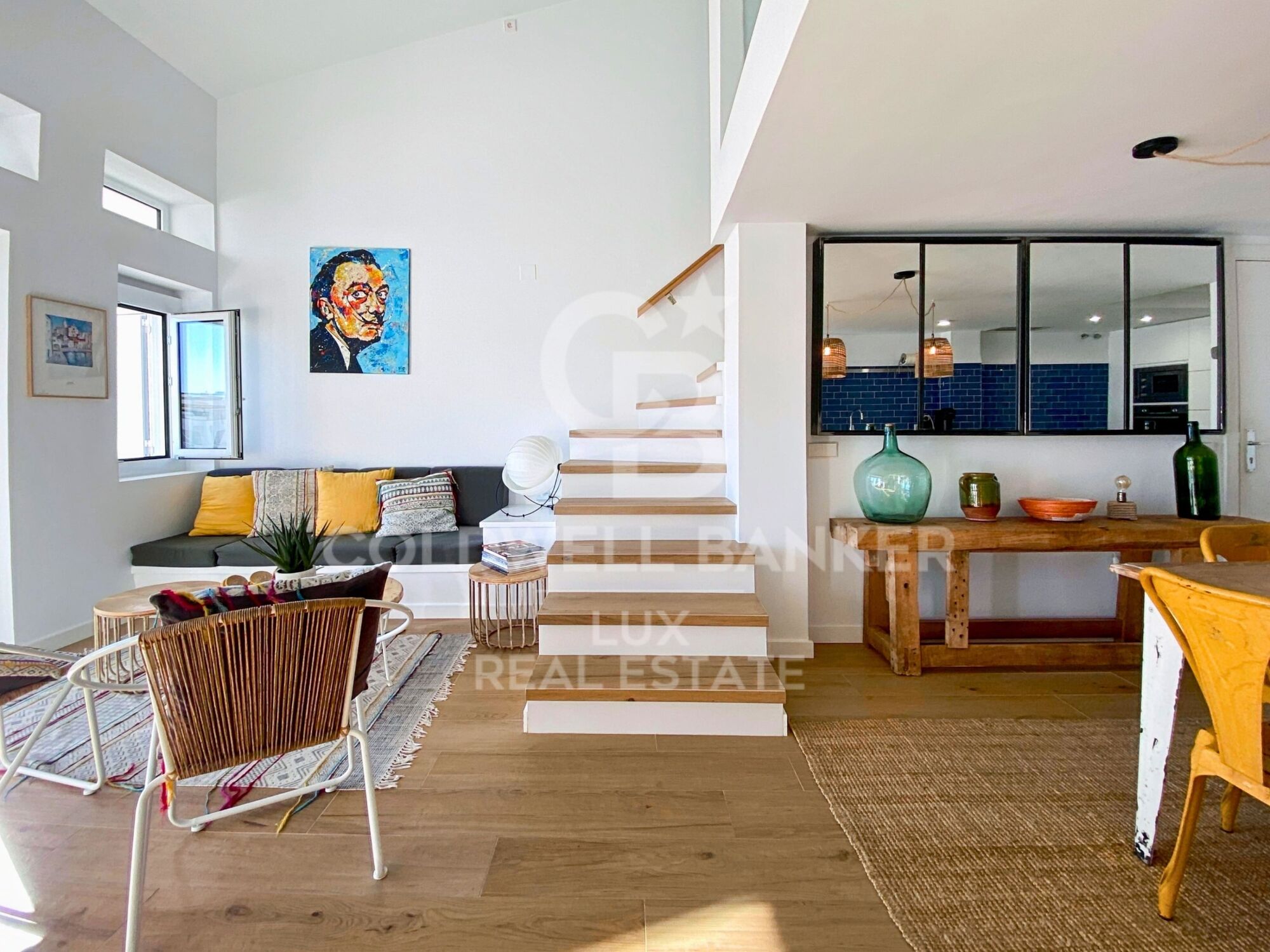 Moderno apartamento dúplex con parking en Cadaqués, Costa Brava