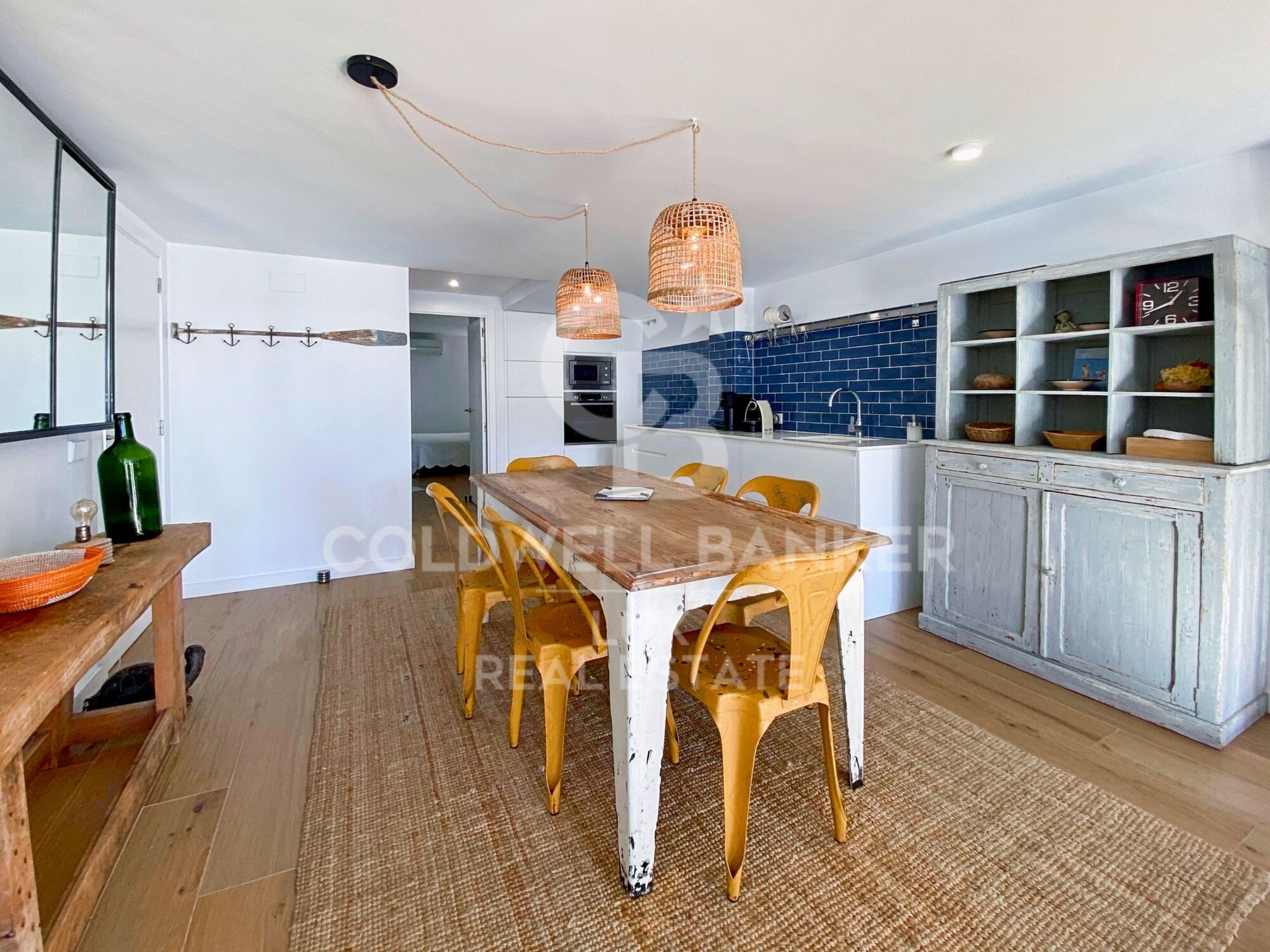 Moderno apartamento dúplex con parking en Cadaqués, Costa Brava