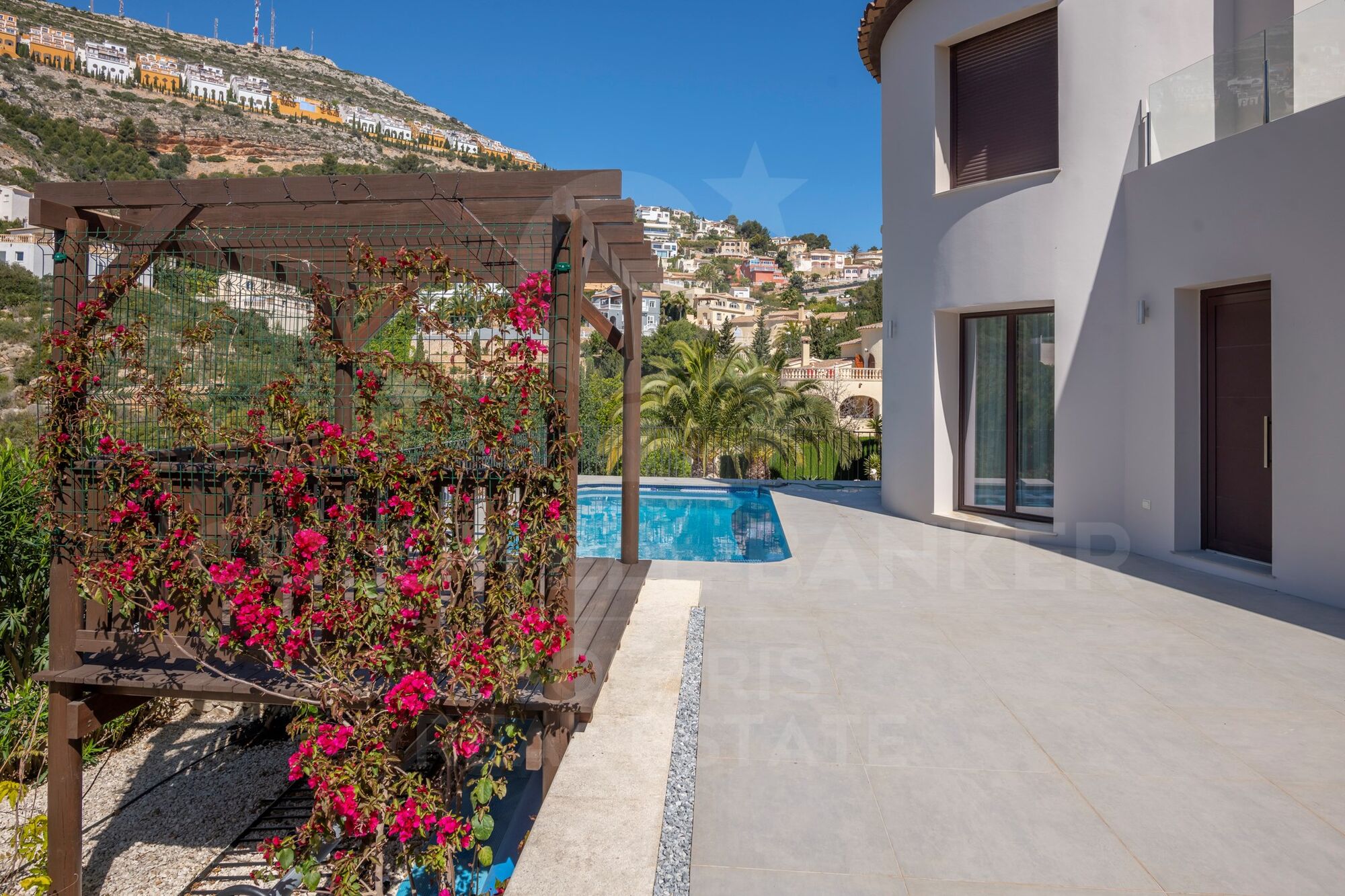 Extraordinary smart and completely renovated villa in Cumbre del Sol, Benitachell