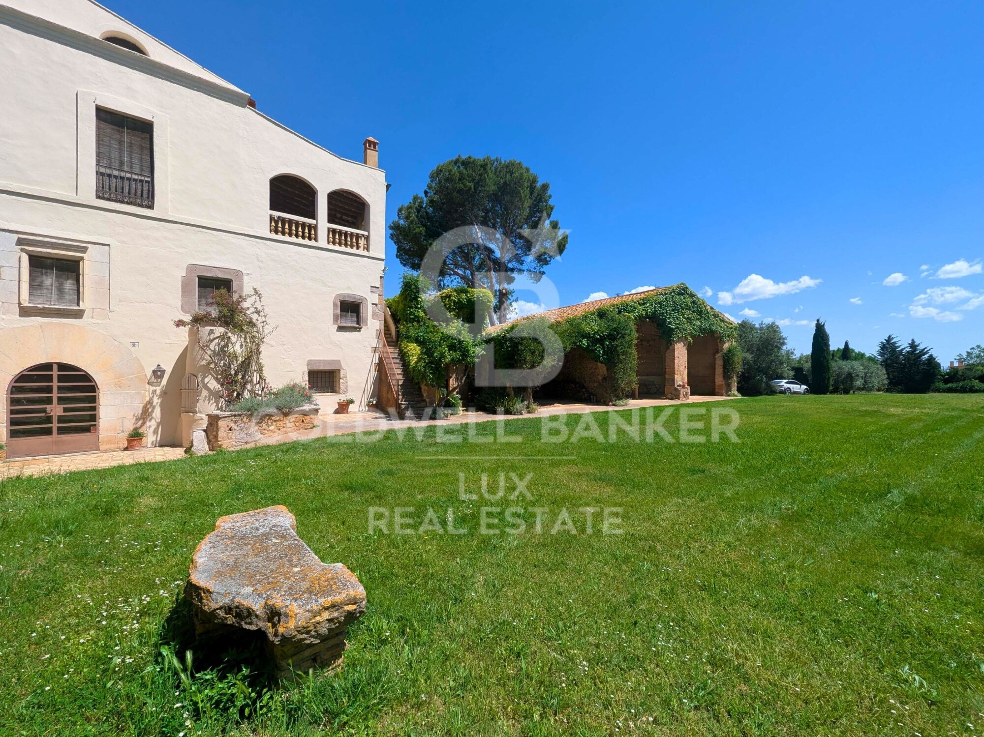 Landhaus mit Entwicklungsmöglichkeit in Garrigàs, Costa Brava, Alt Empordà
