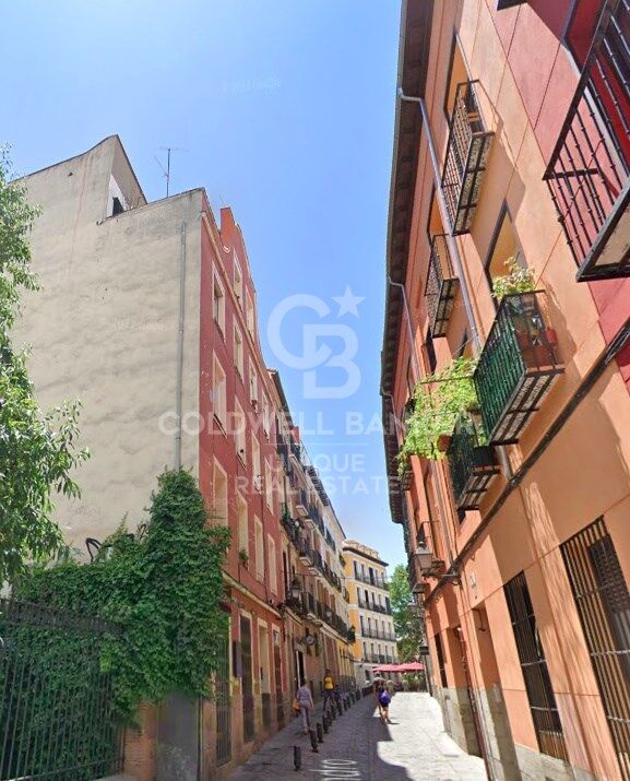 Local en venta en rentabilidad con más de 200 m2 en Madrid