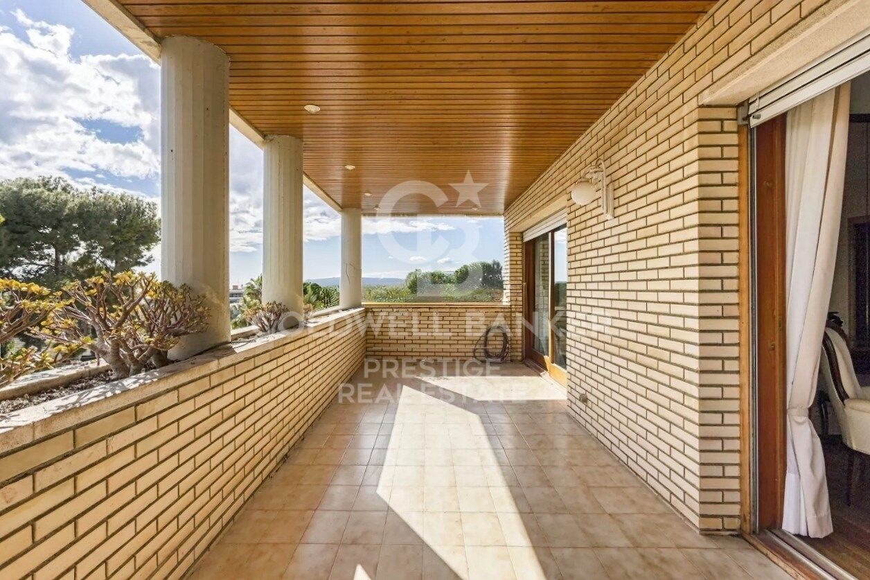 Detached house for sale / rent