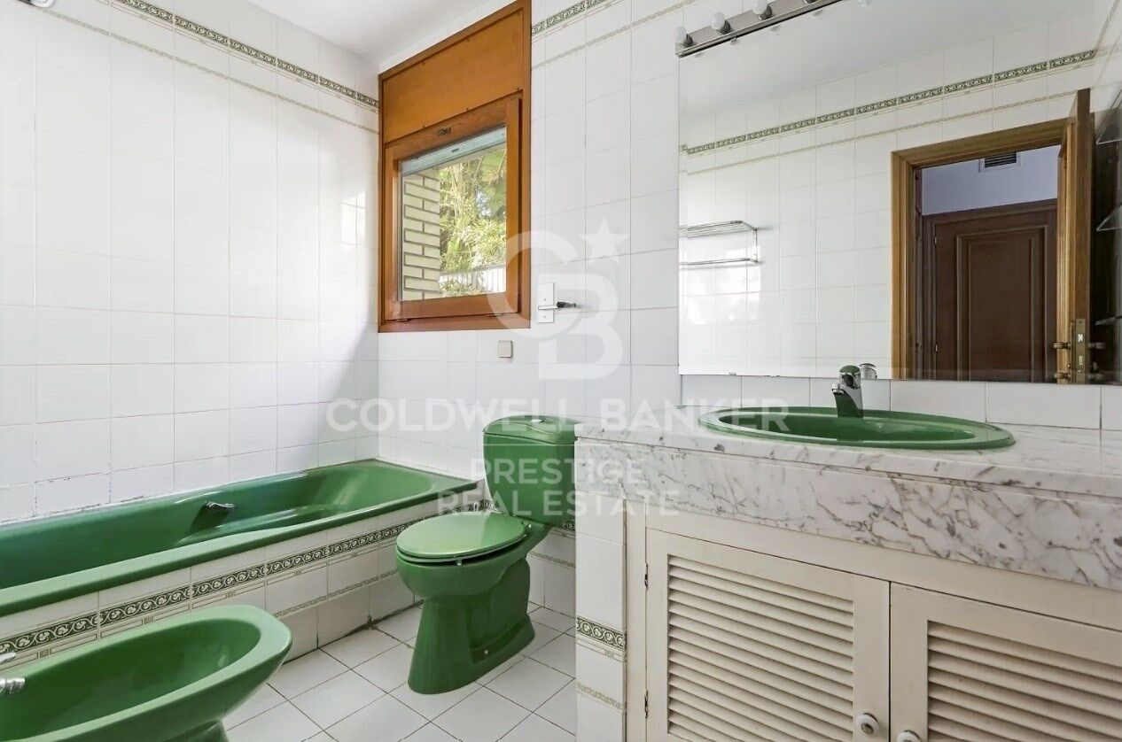 Casa independiente en venta / alquiler En Ciudad Diagonal Esplugues