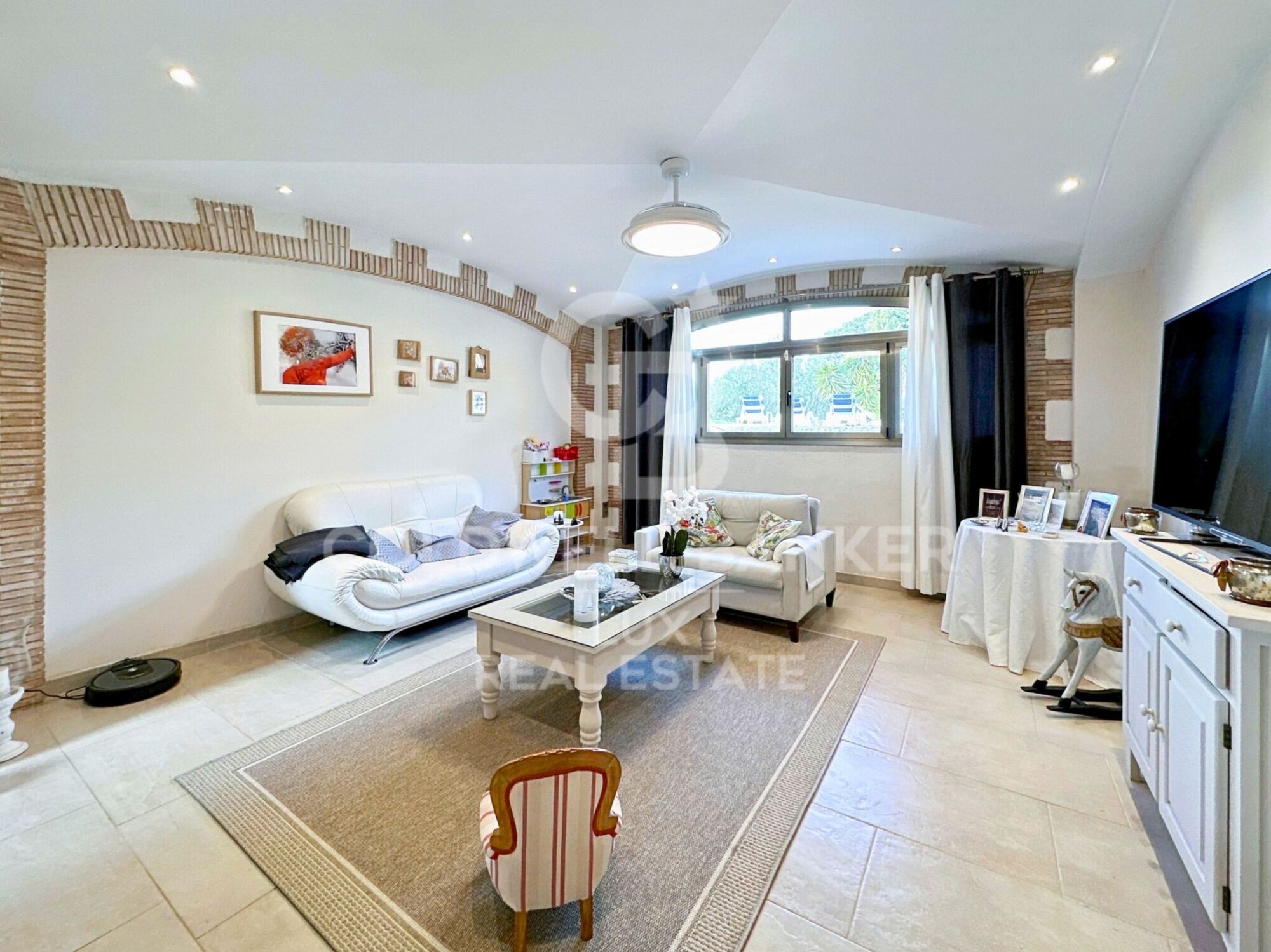 Villa de lujo en Vilajuïga, a 9 km de las playas de la Costa Brava