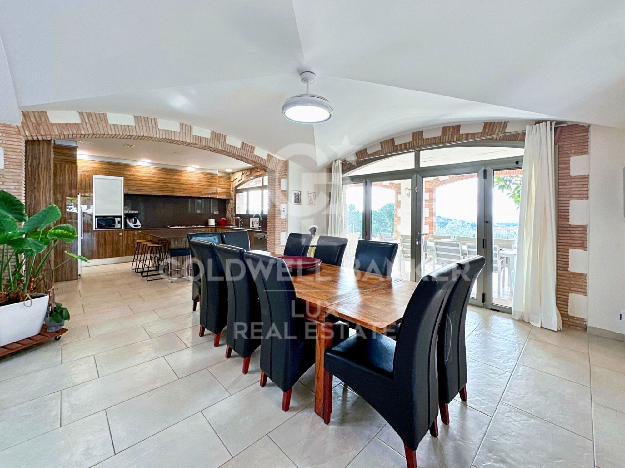 Villa de lujo en Vilajuïga, a 9 km de las playas de la Costa Brava