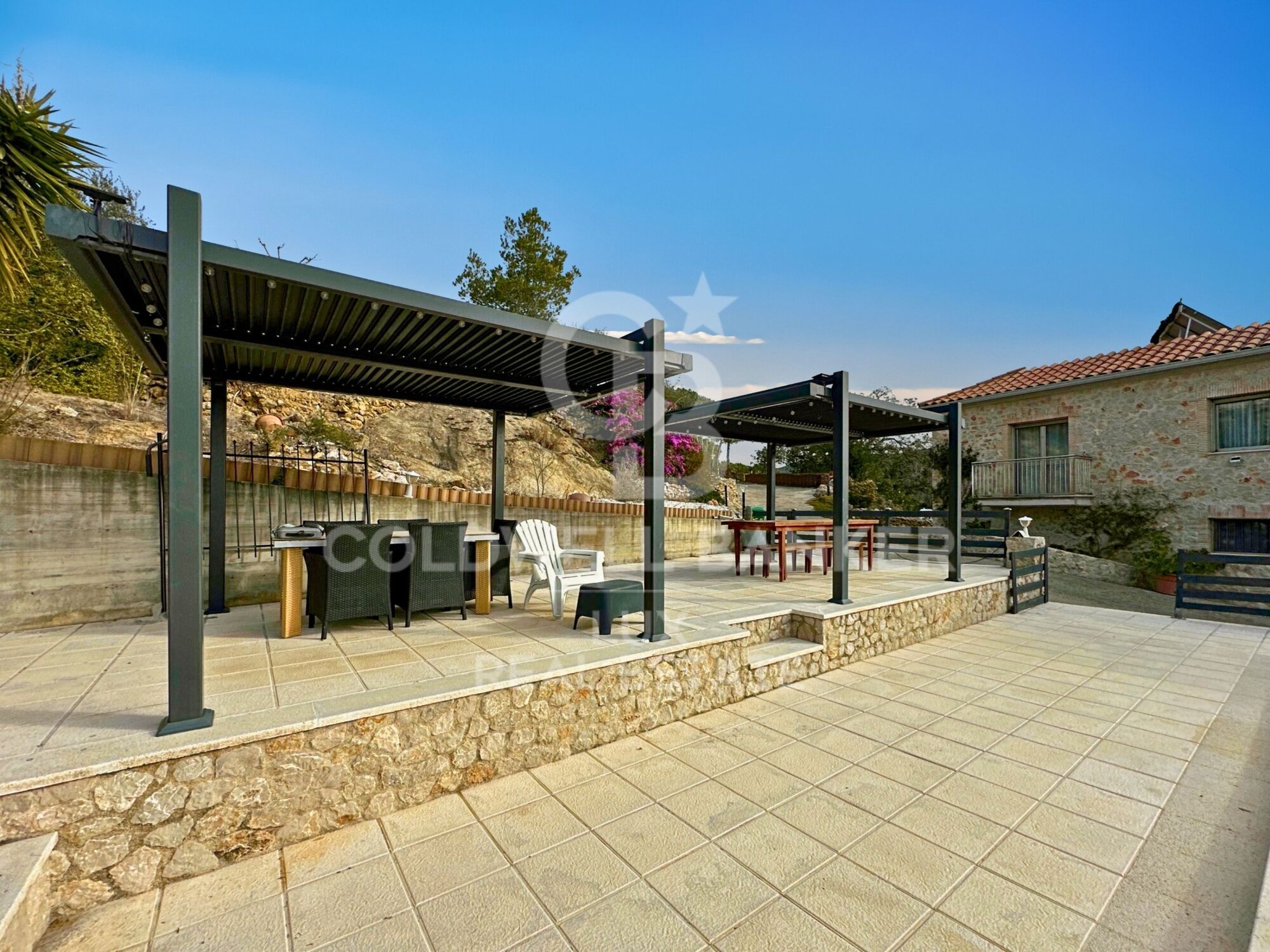 Villa de lujo en Vilajuïga, a 9 km de las playas de la Costa Brava